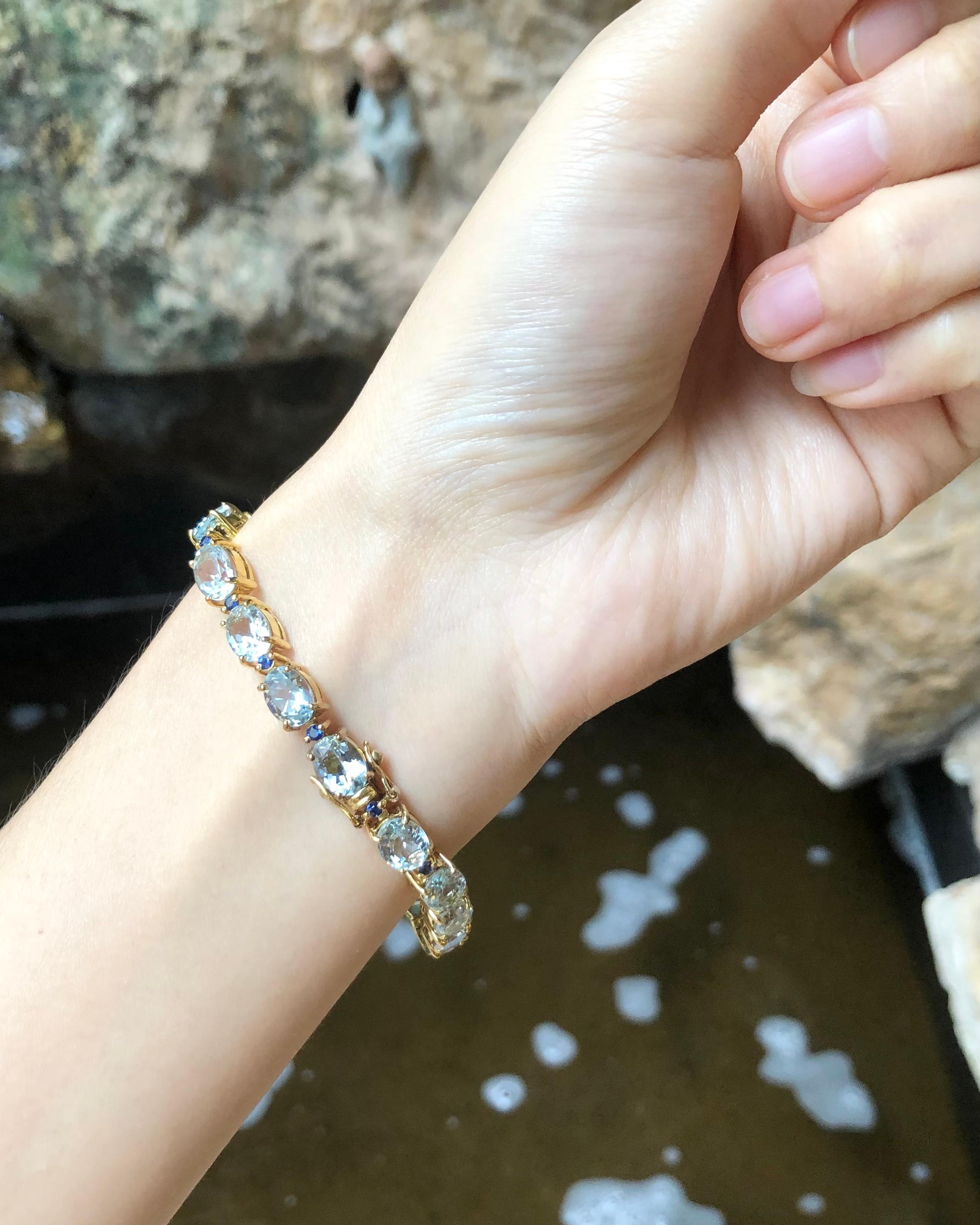 Bracelet en aigue-marine et saphirs bleus serti dans des montures en or 18 carats en vente 2