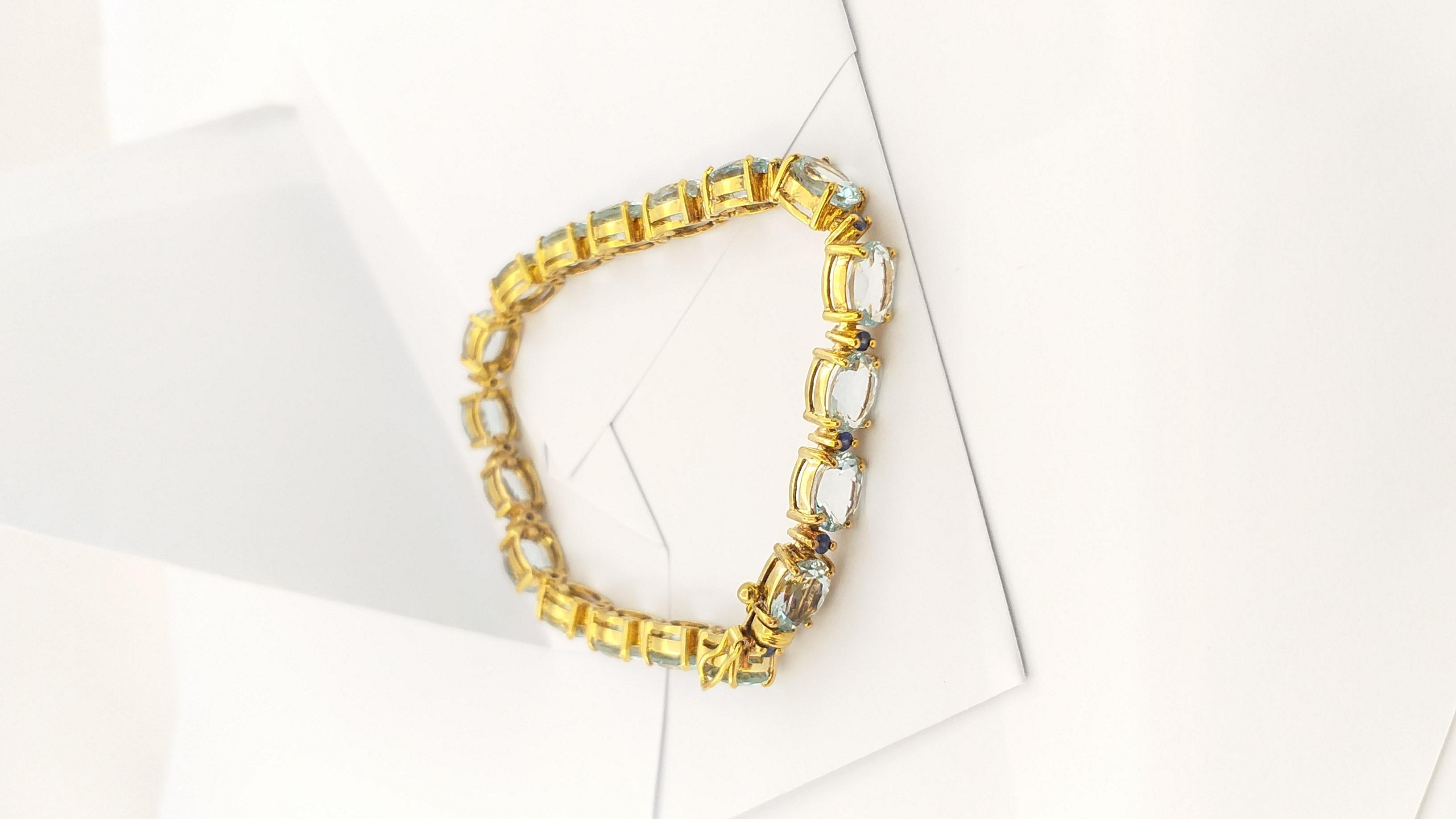 Bracelet en aigue-marine et saphirs bleus serti dans des montures en or 18 carats en vente 4