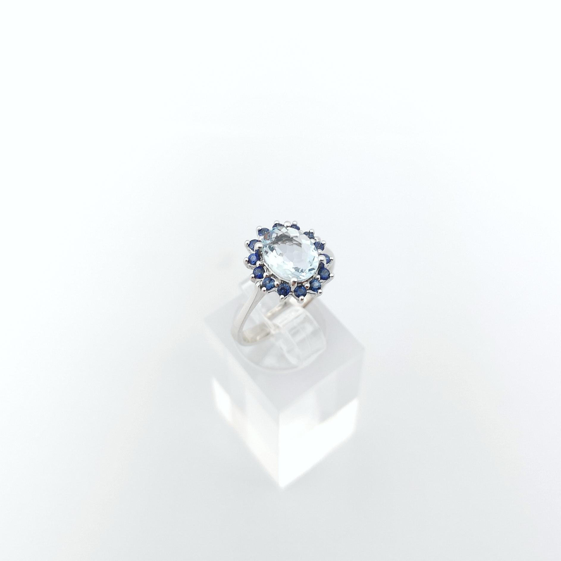 Aquamarine with Blue Sapphire Ring set in 14K White Gold Settings For Sale 3