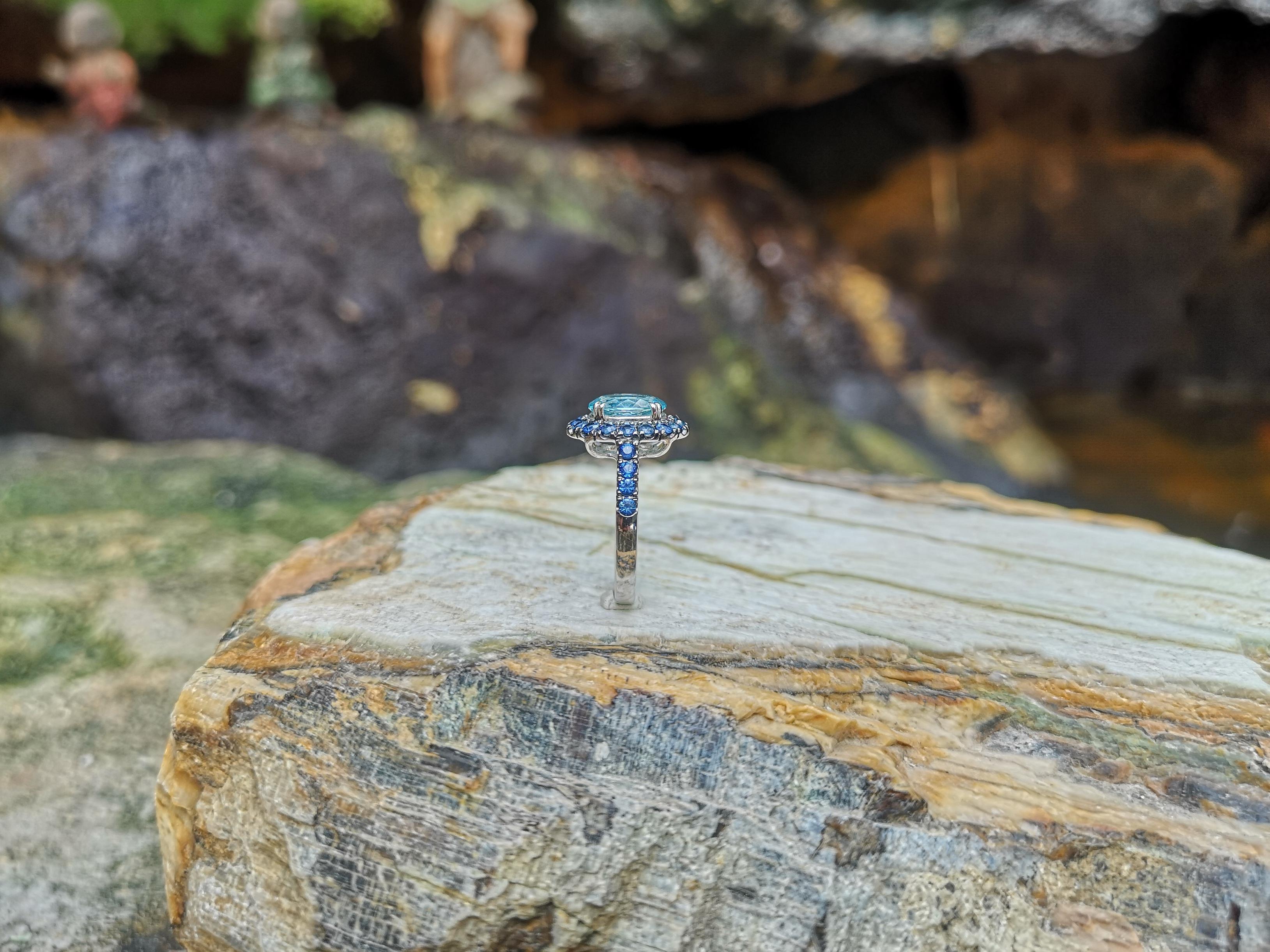 Aquamarine with Blue Sapphire Ring Set in 18 Karat White Gold Settings 4
