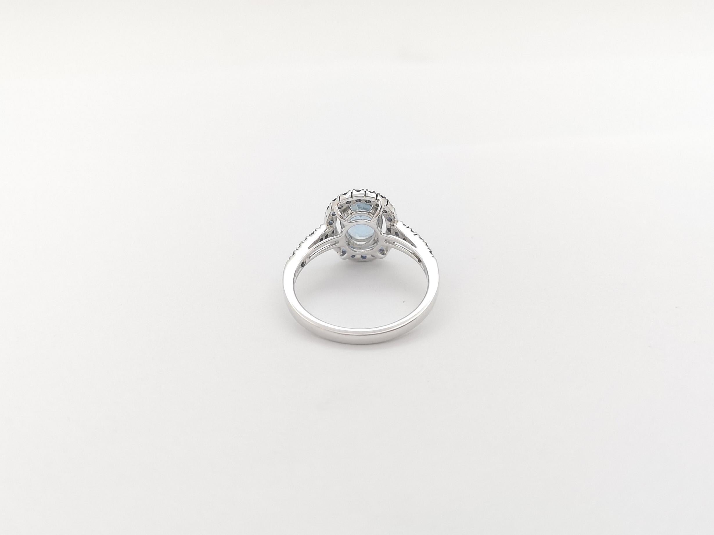 Aquamarine with Blue Sapphire Ring set in 18K White Gold Settings For Sale 6