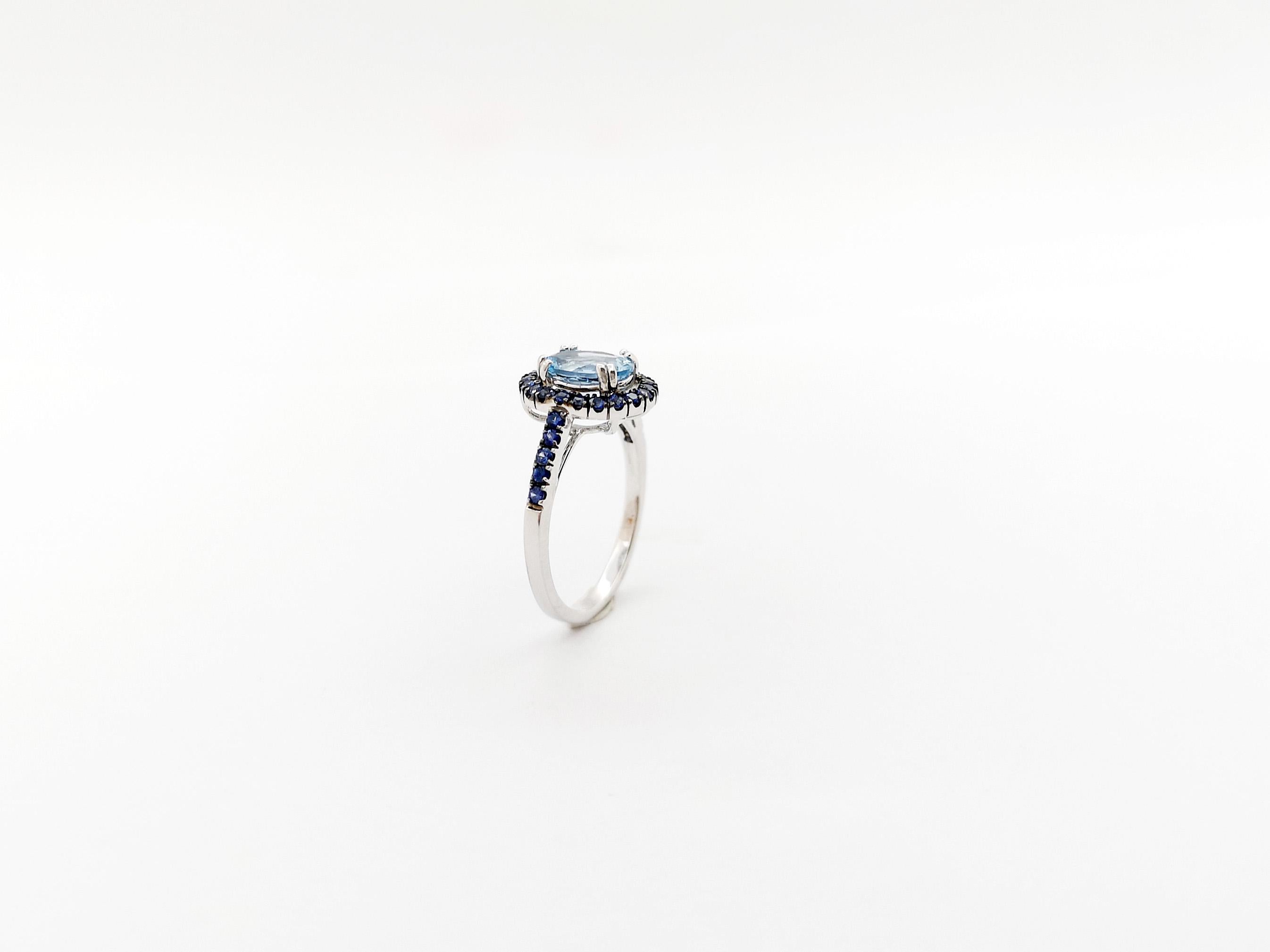 Aquamarine with Blue Sapphire Ring set in 18K White Gold Settings For Sale 9
