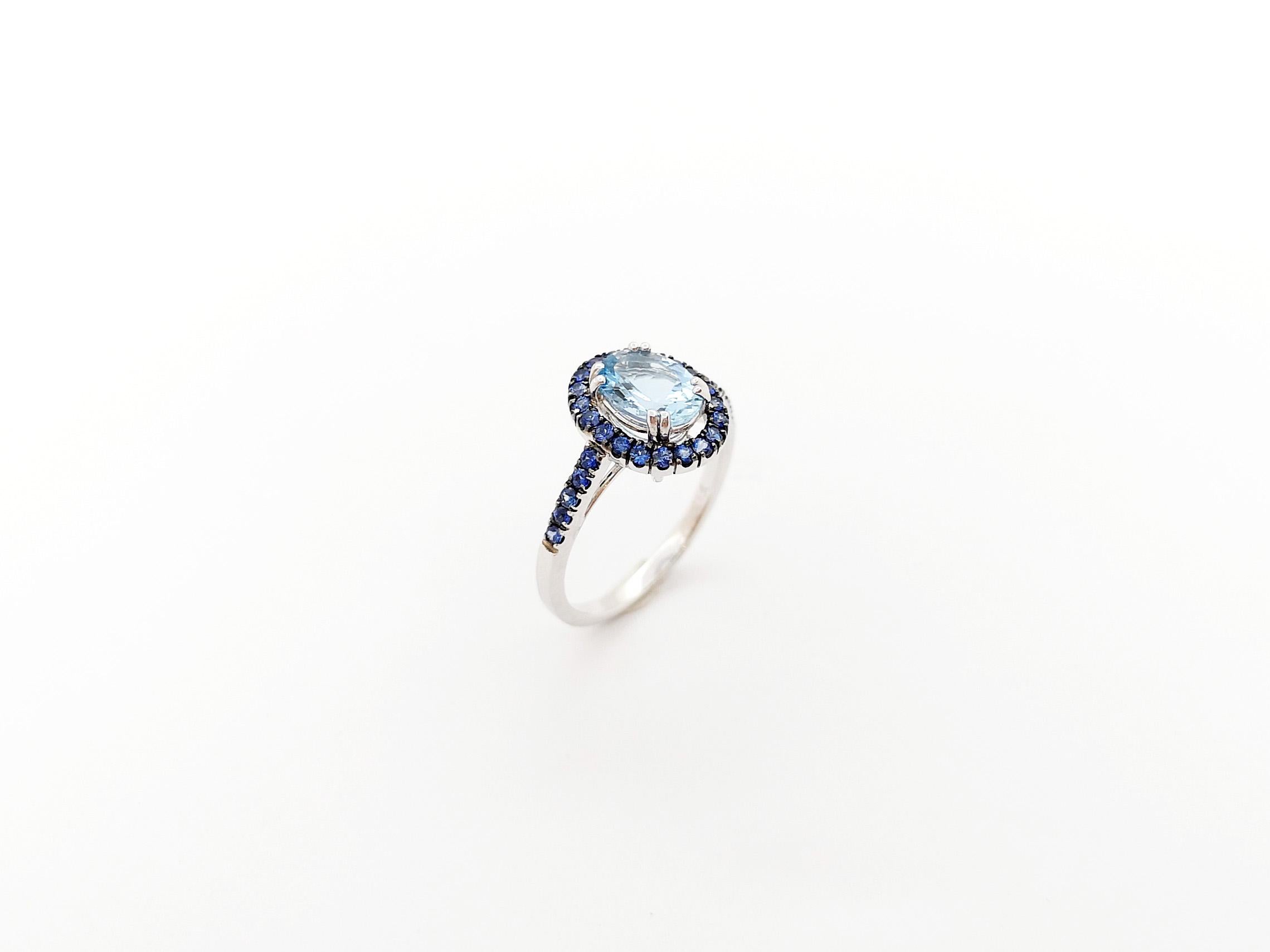 Aquamarine with Blue Sapphire Ring set in 18K White Gold Settings For Sale 10