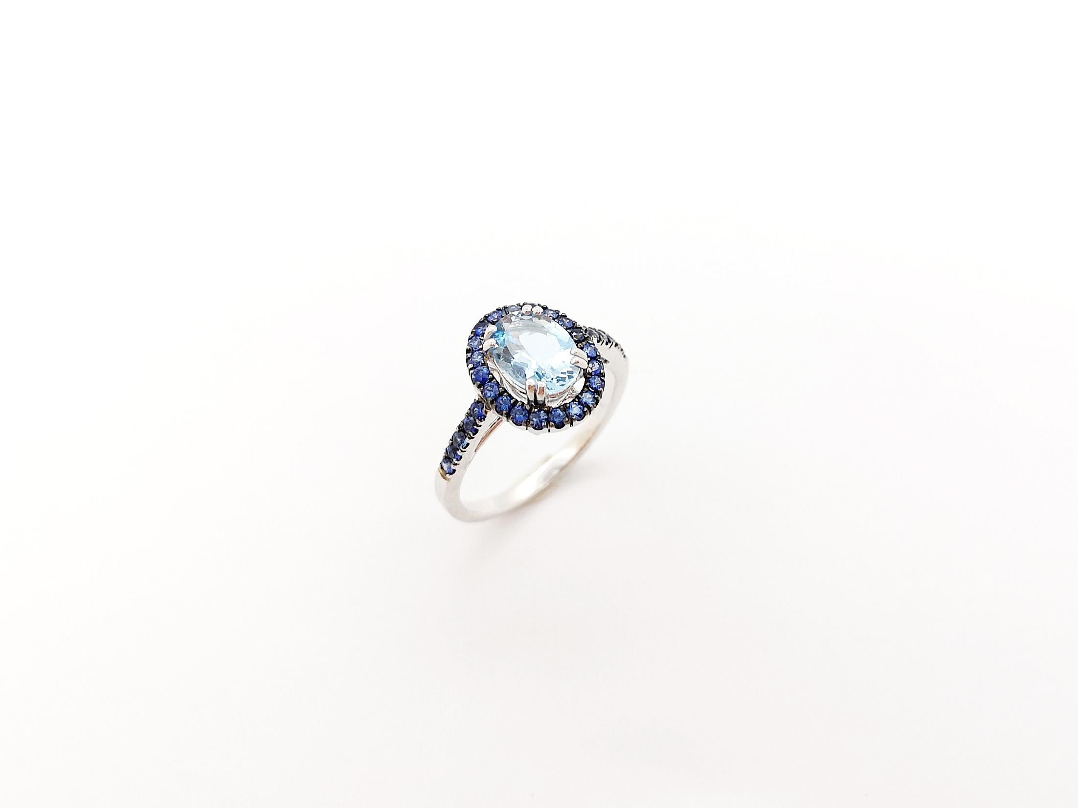 Aquamarine with Blue Sapphire Ring set in 18K White Gold Settings For Sale 11