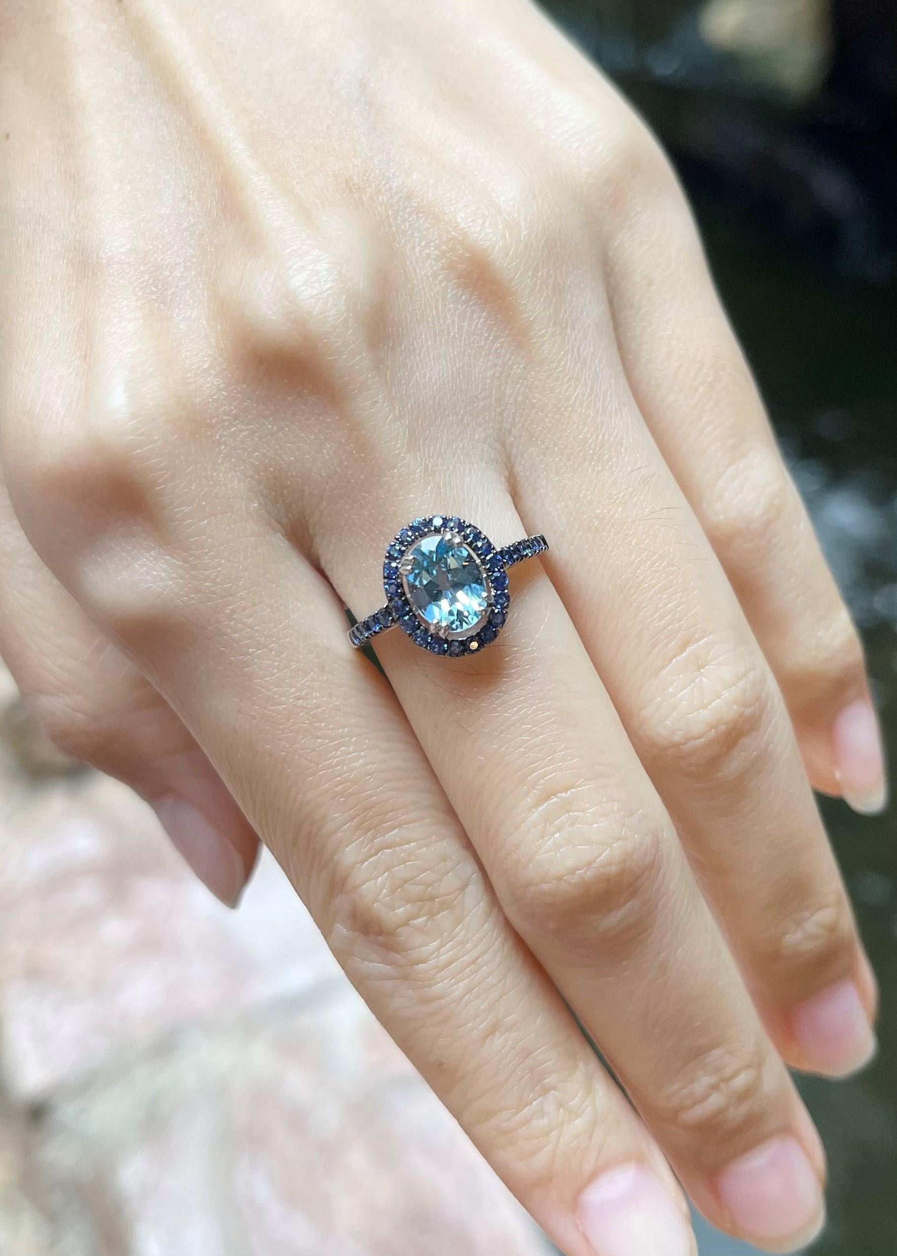 Aquamarine 0.98 carat with Blue Sapphire 0.26 carat Ring set in 18K White Gold Settings

Width:  1.0 cm 
Length: 1.3 cm
Ring Size: 53
Total Weight: 3.49 grams

