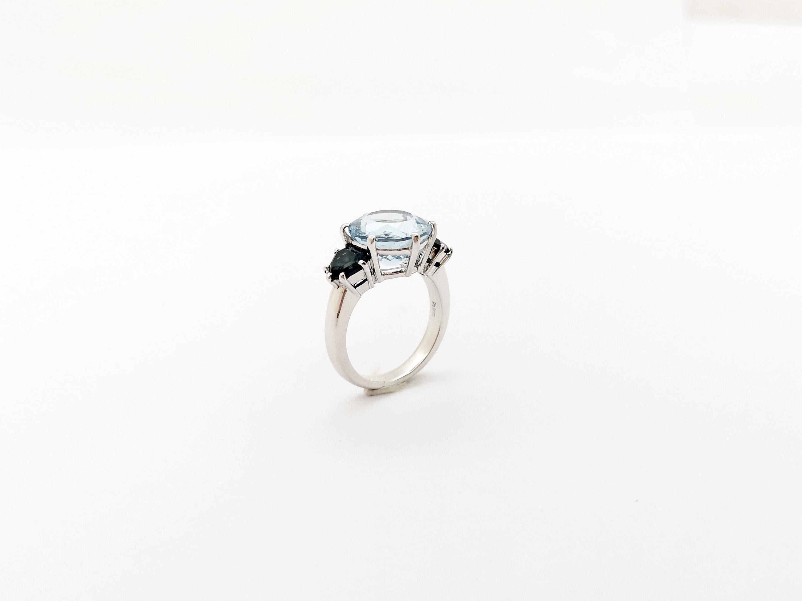 Aquamarine with Blue Sapphire Ring set in Platinum 900 settings For Sale 9