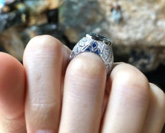 Bague en aigue-marine avec diamant et saphir bleu, monture en or blanc 18 carats