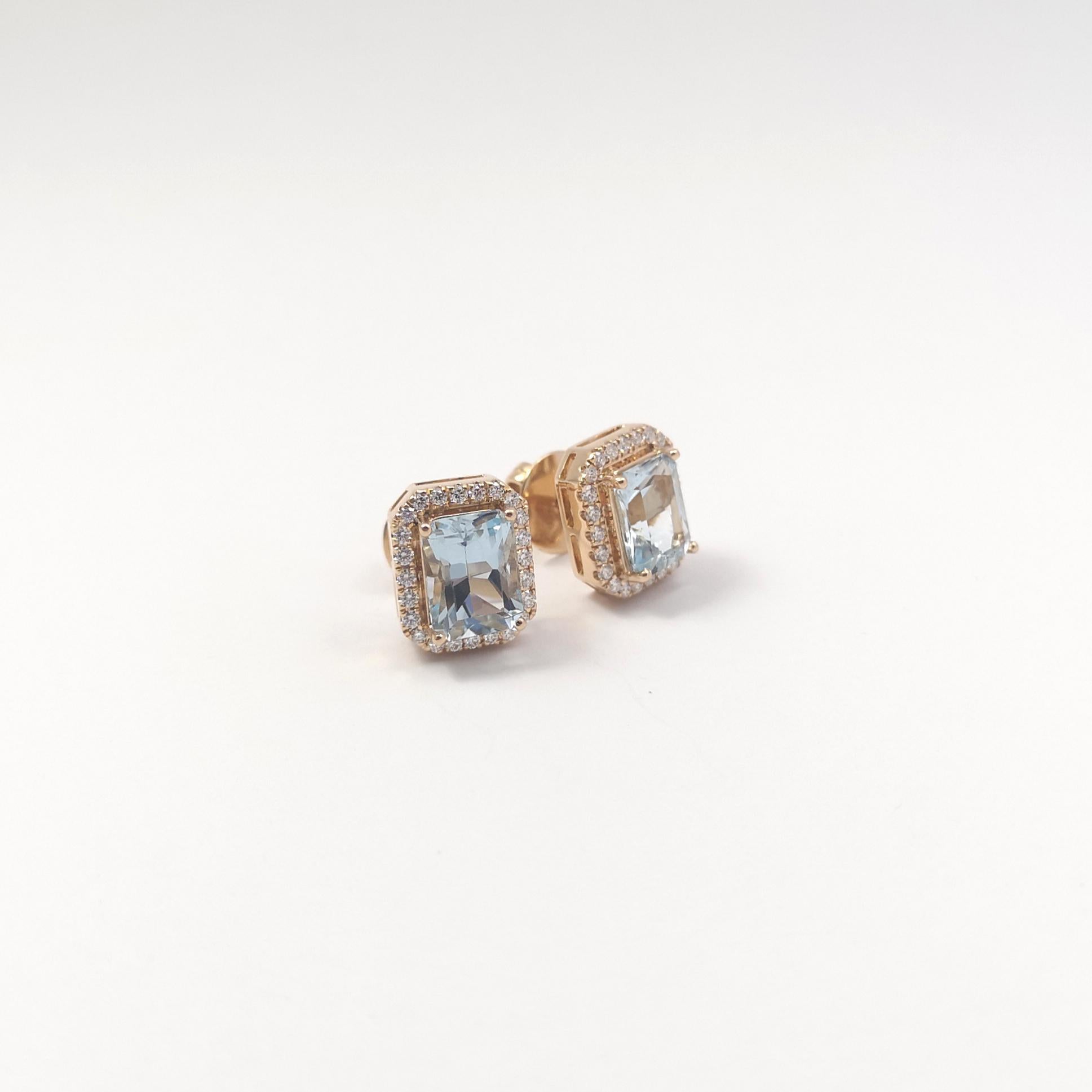 Orecchini con acquamarina e diamanti incastonati in oro rosa 18K in vendita 2