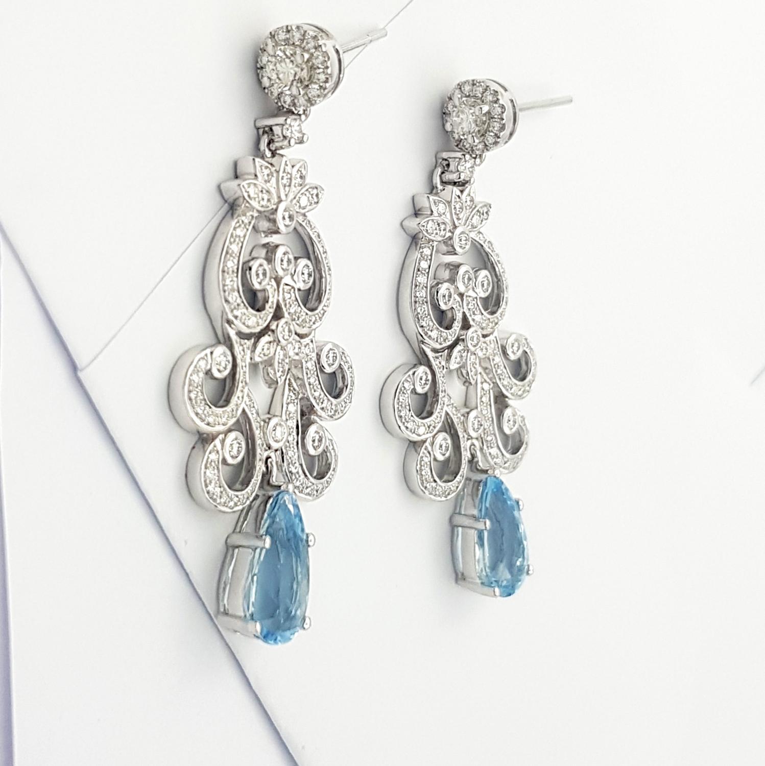 Aquamarine with Diamond Earrings set in 18K White Gold Settings For Sale 6