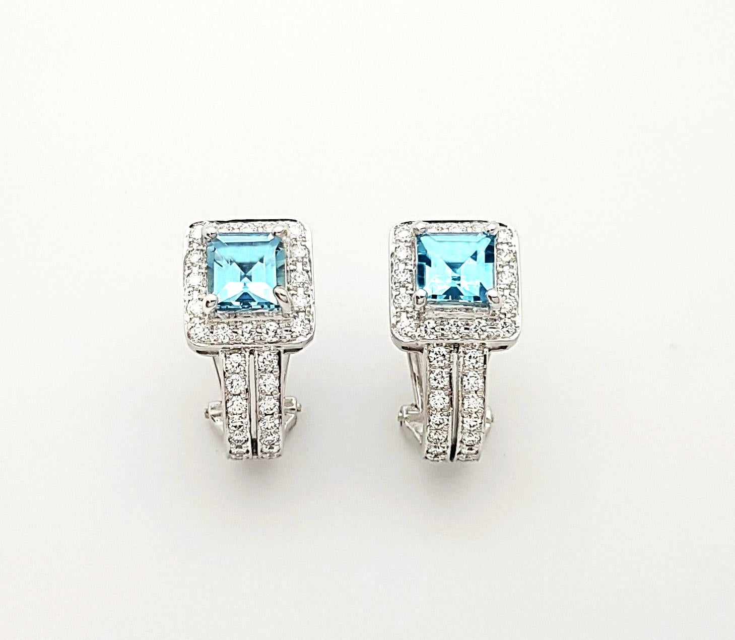 Contemporary Aquamarine with Diamond Earrings set in 18K White Gold Settings For Sale