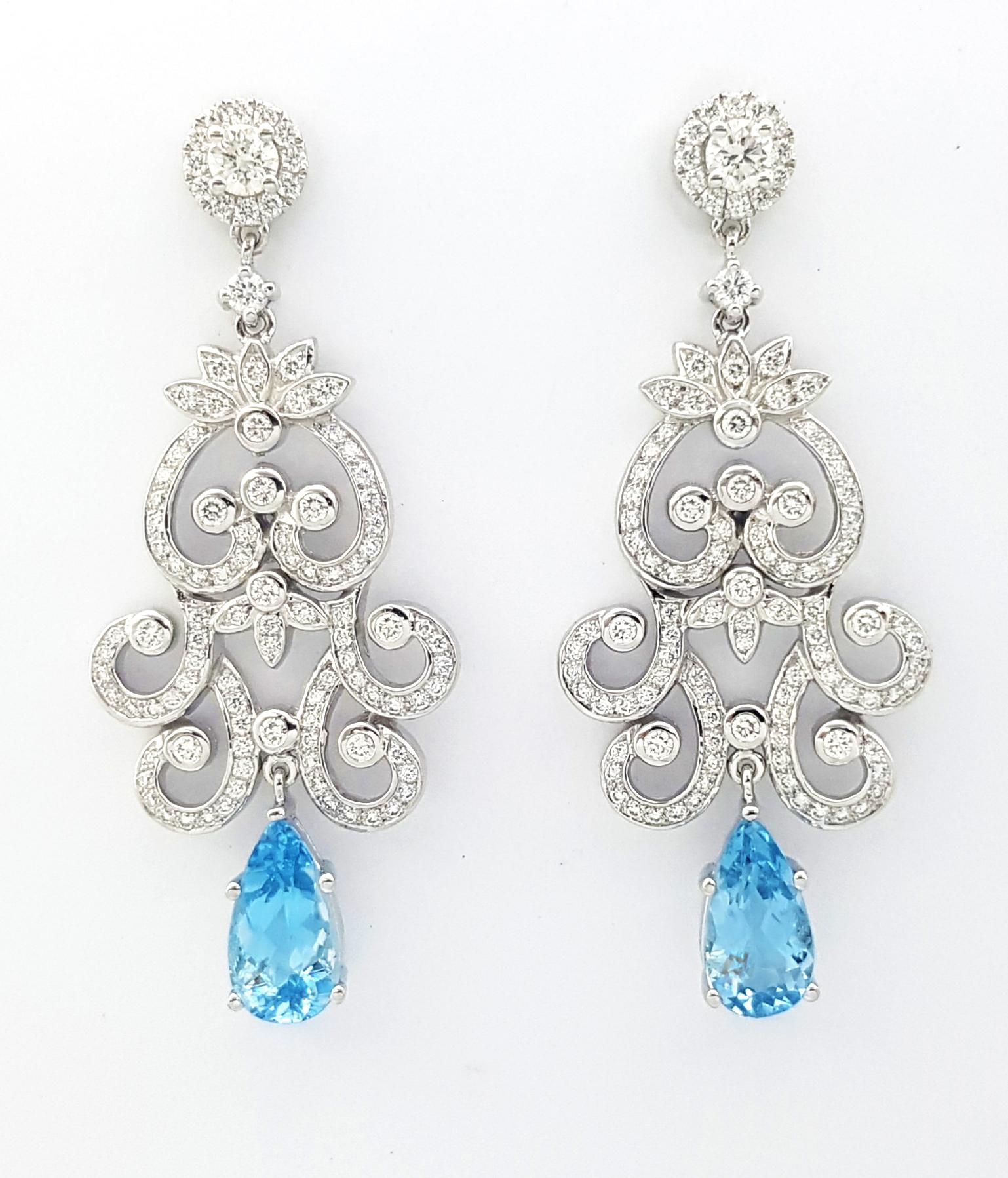 Art Deco Aquamarine with Diamond Earrings set in 18K White Gold Settings For Sale