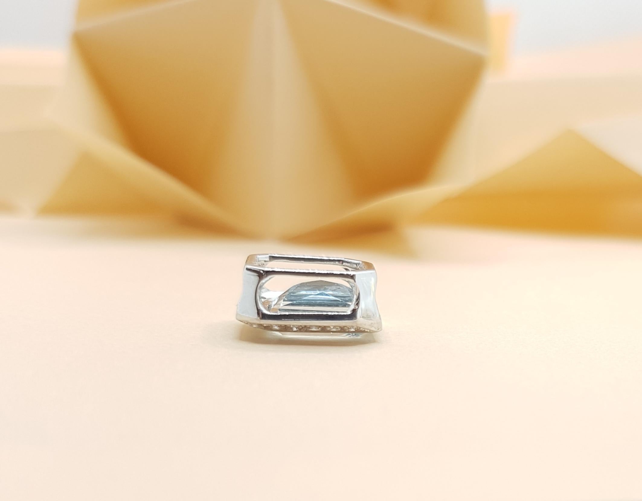 Women's Aquamarine with Diamond Pendant Set in 18 Karat White Gold Settings For Sale