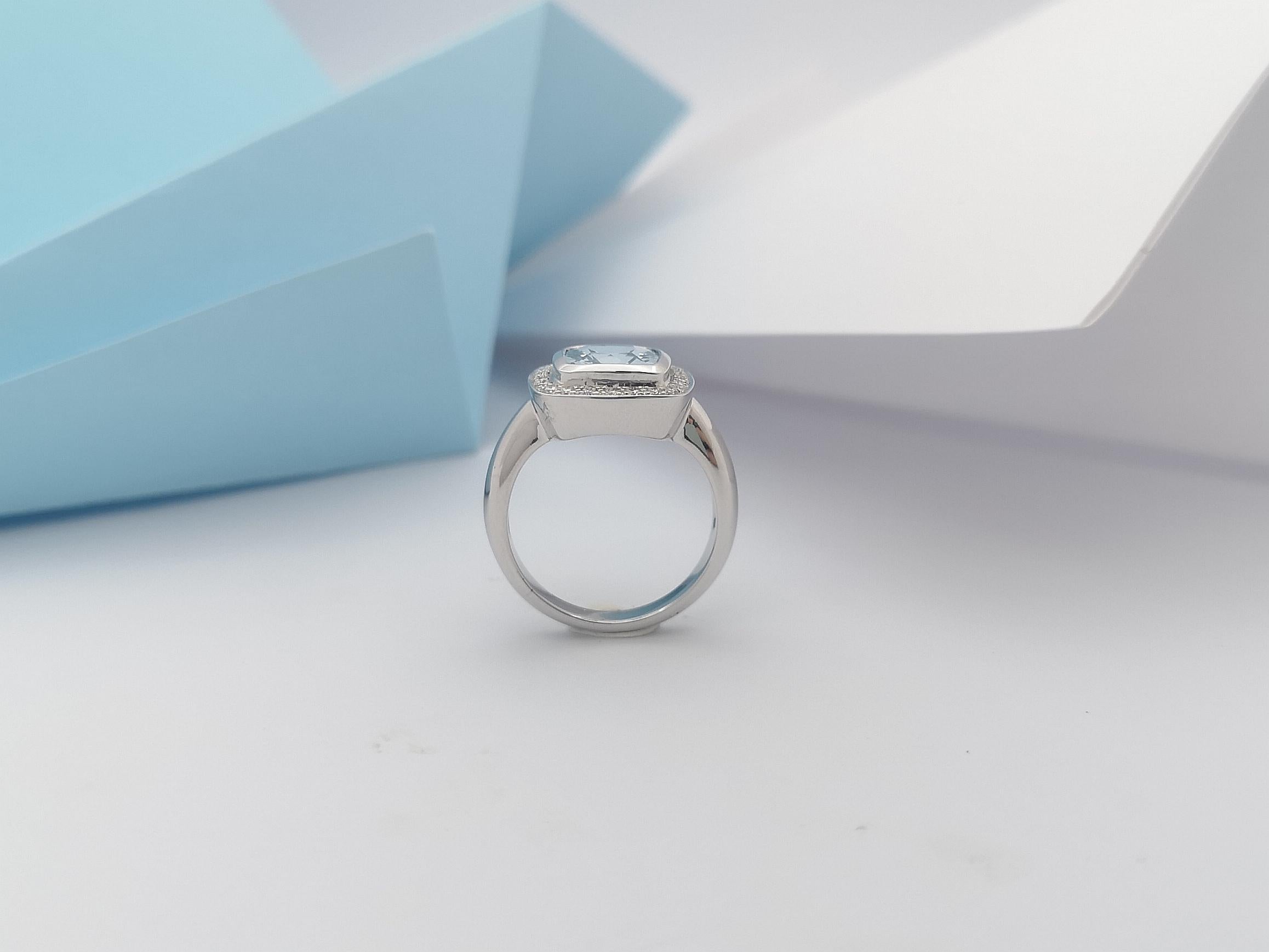 Aquamarin mit Diamantring aus 18 Karat Weißgold in Fassungen im Angebot 5