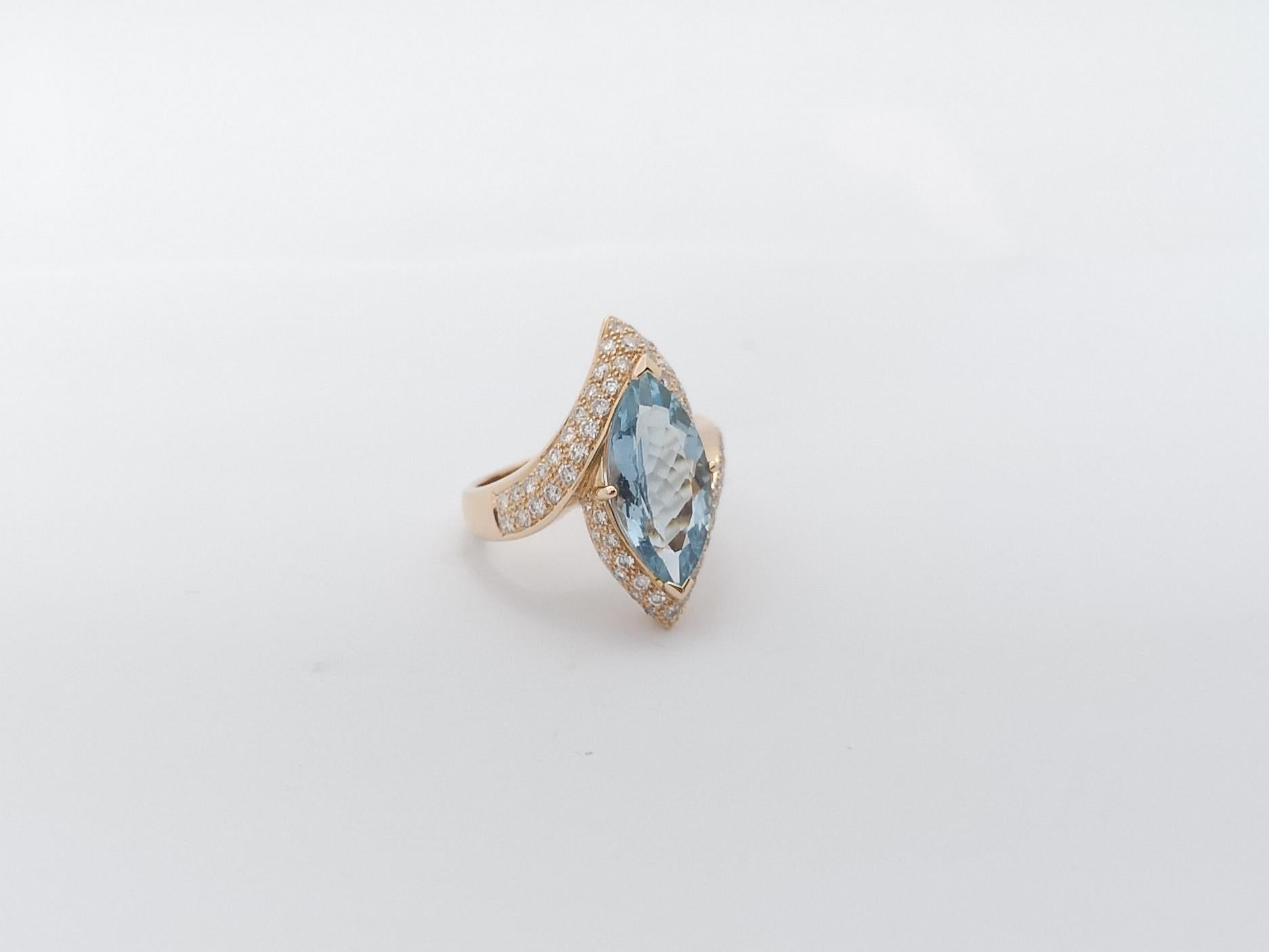 Aquamarine with Diamond Ring set in 18K Rose Gold Setting For Sale 2