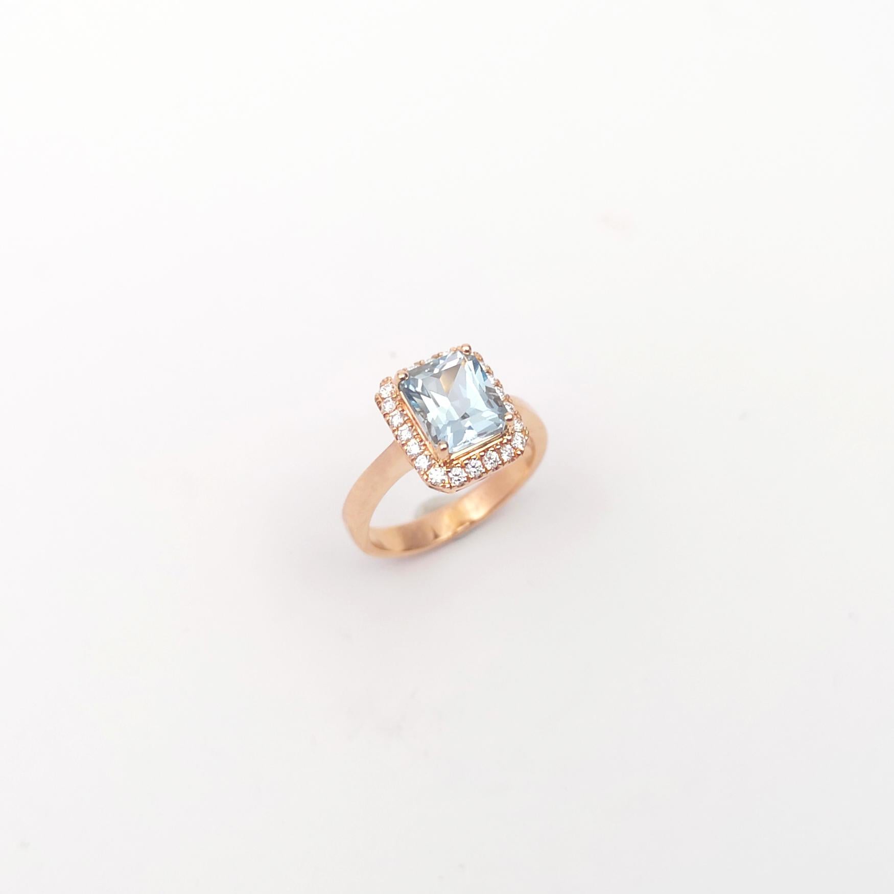 Aquamarin mit Diamantring in 18 Karat Roségold gefasst im Angebot 5