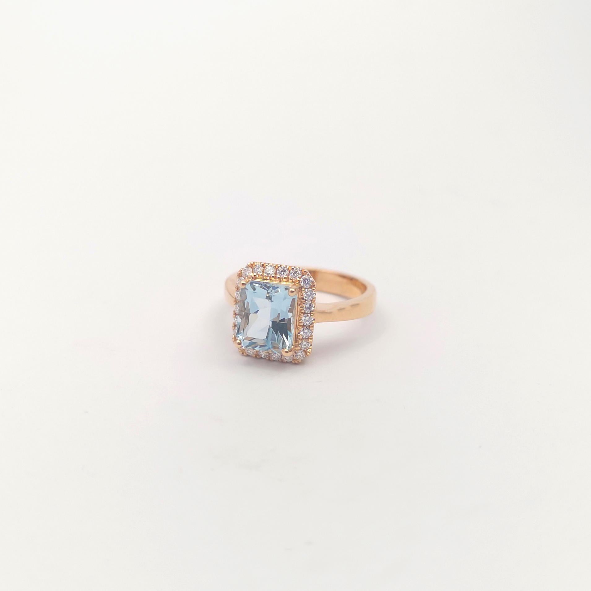 Aquamarin mit Diamantring in 18 Karat Roségold gefasst im Angebot 2
