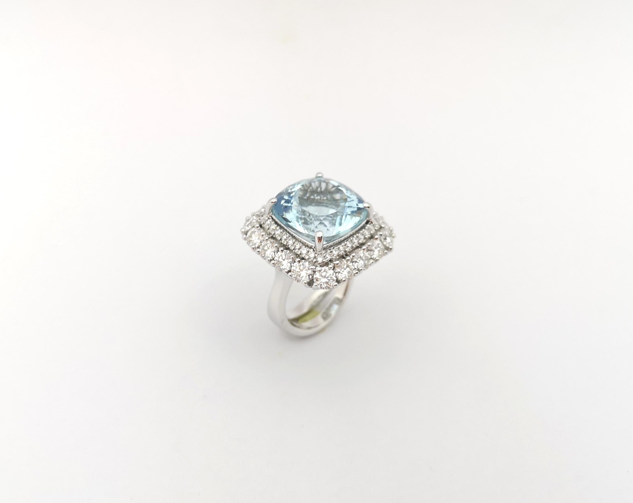 Aquamarin mit Diamantring aus 18 Karat Weißgold in Fassungen im Angebot 5
