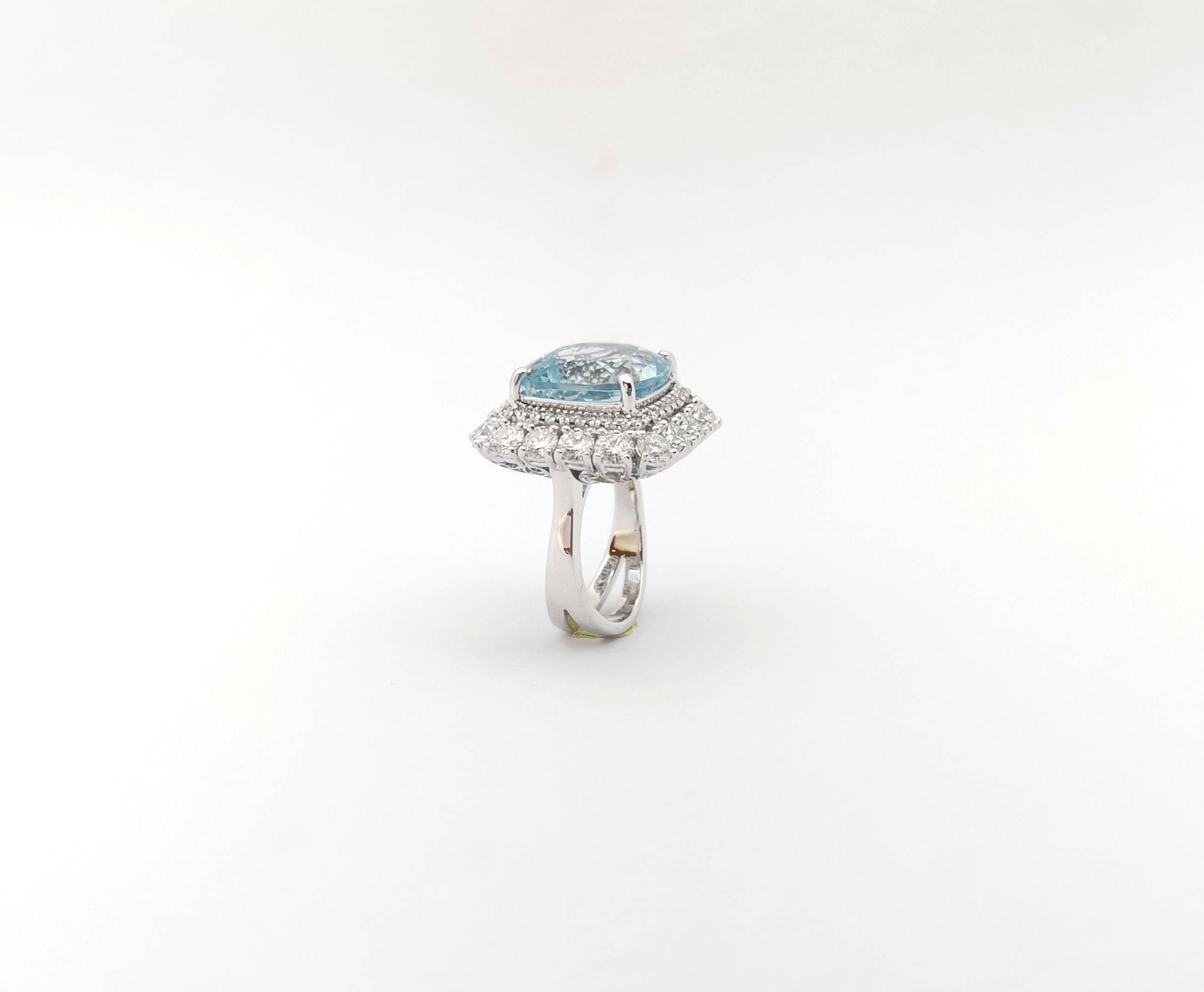 Aquamarin mit Diamantring aus 18 Karat Weißgold in Fassungen im Angebot 9