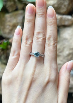 Aquamarine with Diamond Ring set in 18K White Gold Settings