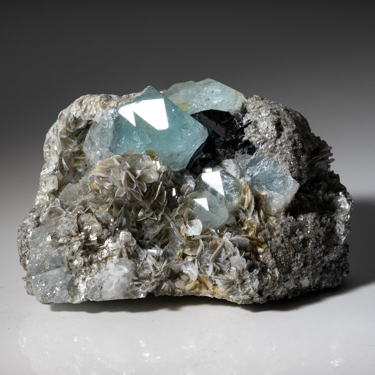 Contemporary Aquamarine on Muscovite from Pingwu, Sichuan Province, China For Sale