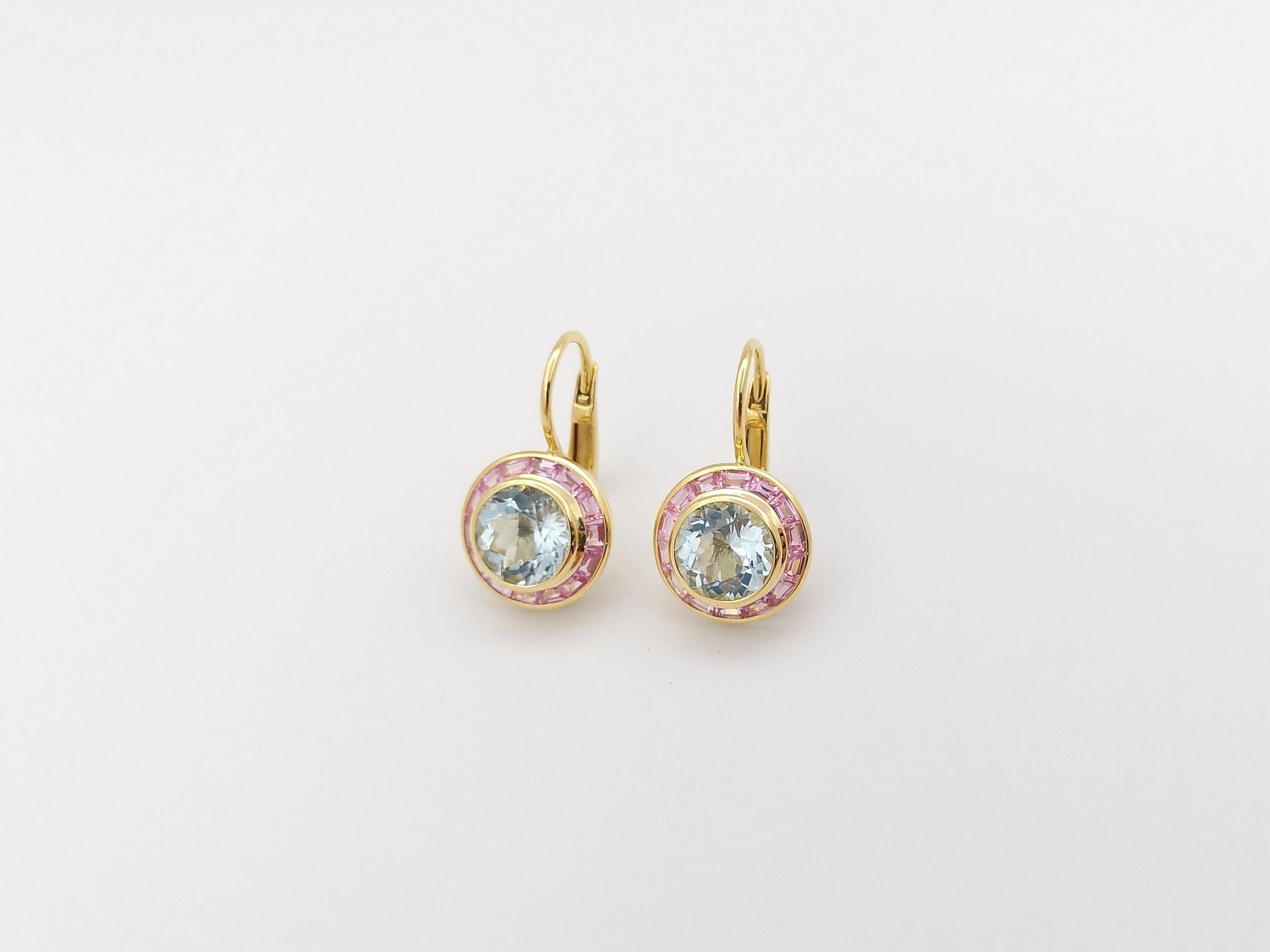 Aquamarine with Pink Sapphire Earrings set in 18K Gold Settings In New Condition For Sale In Bangkok, TH