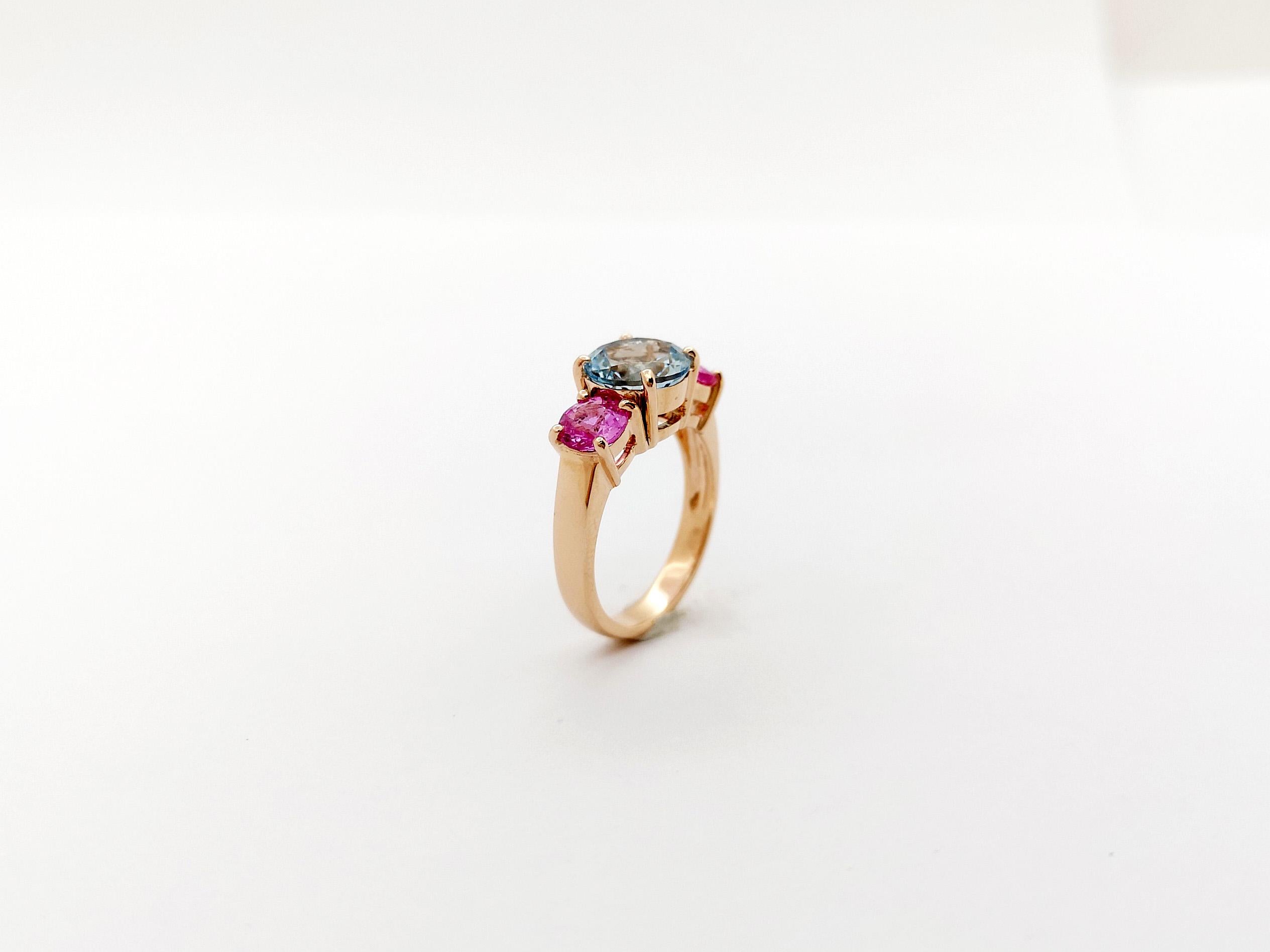 Aquamarine with Pink Sapphire Ring set in 18K Rose Gold Settings For Sale 6