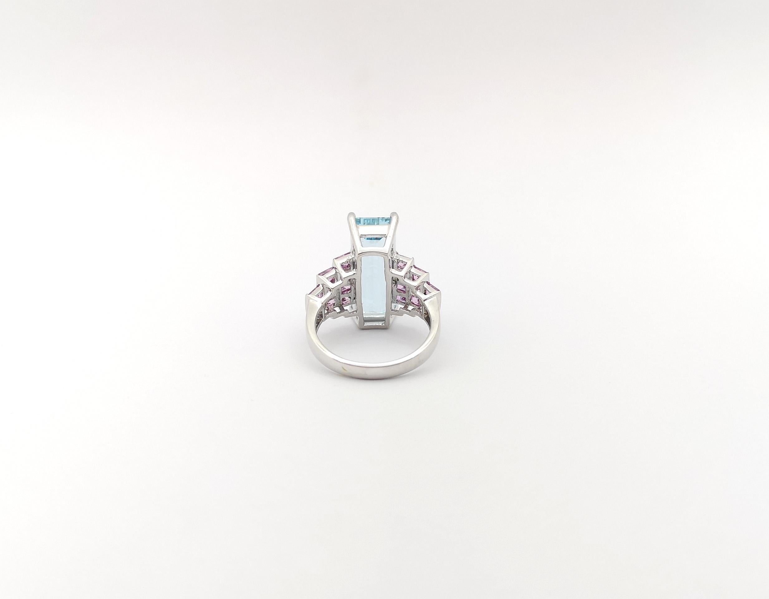 Aquamarine with Pink Sapphire Ring set in 18K White Gold Settings For Sale 5