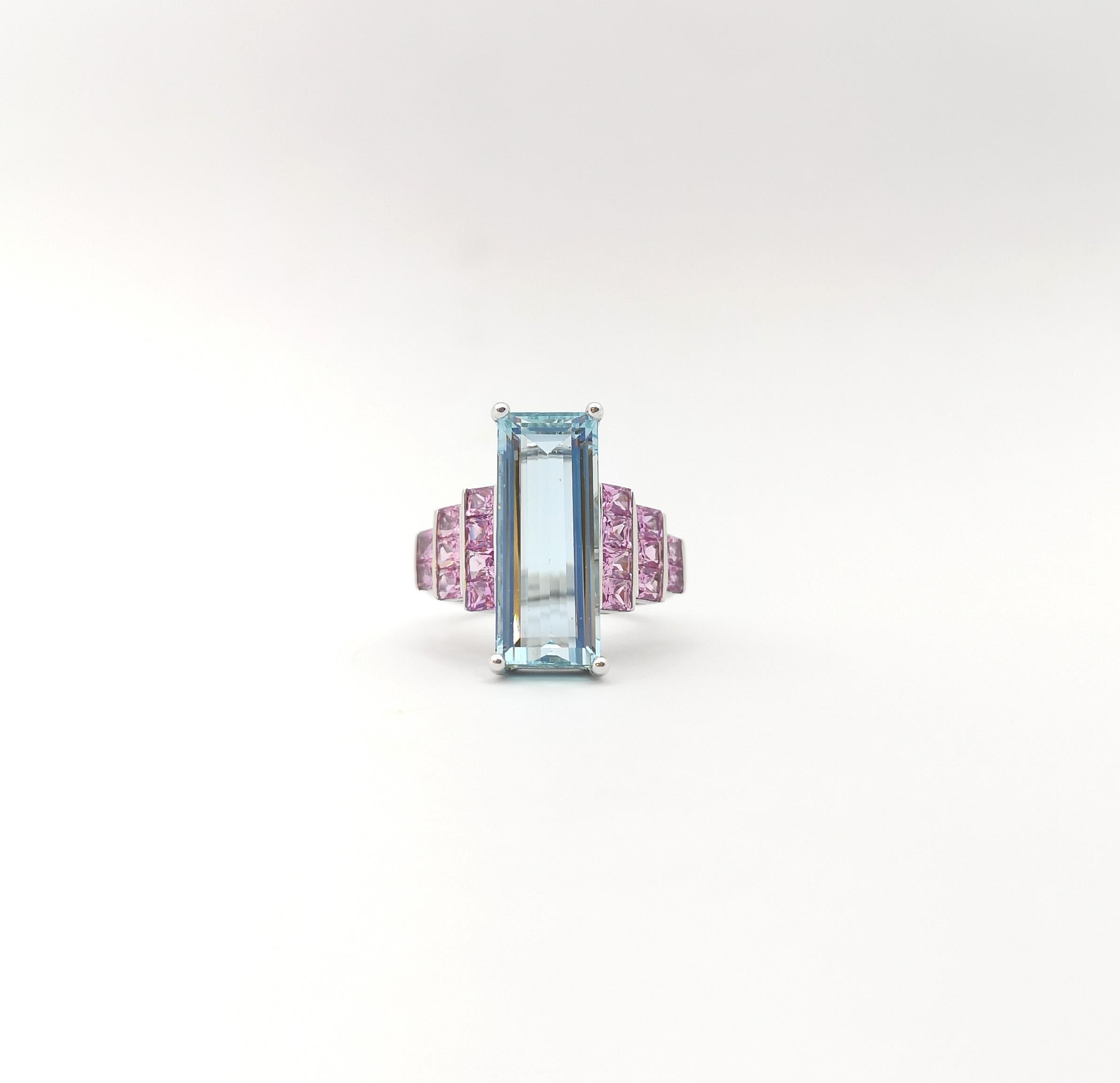 Aquamarine with Pink Sapphire Ring set in 18K White Gold Settings For Sale 1