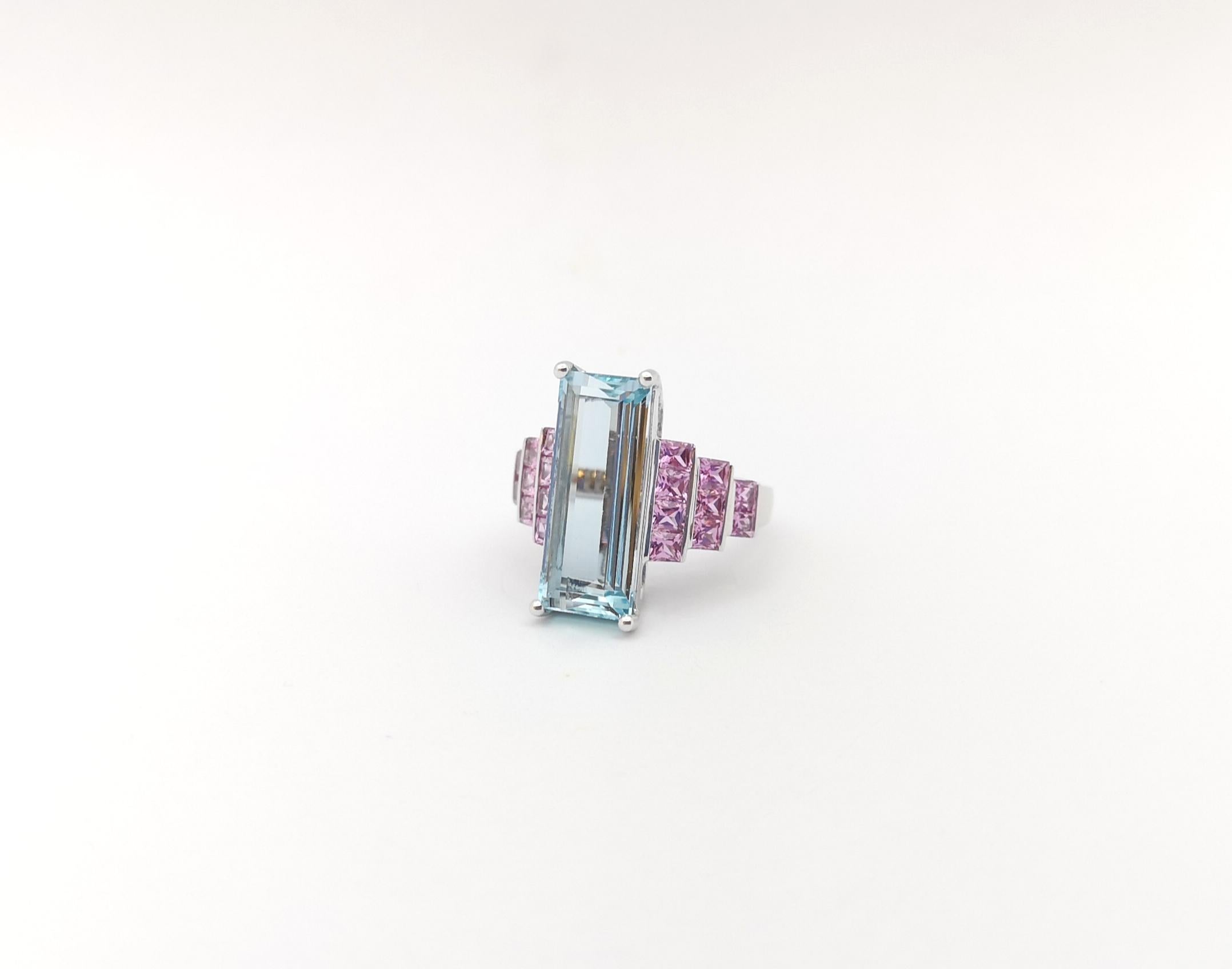 Aquamarine with Pink Sapphire Ring set in 18K White Gold Settings For Sale 2