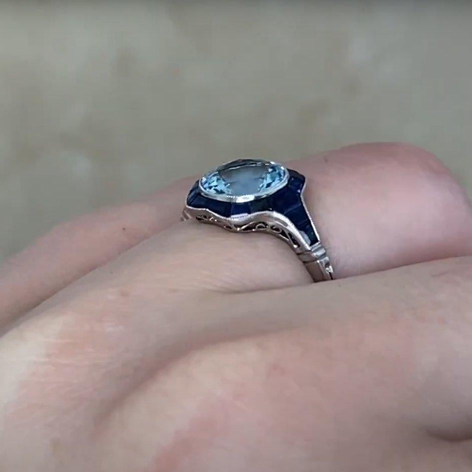 Donna Anello aureola con acquamarina e zaffiro (circa 1,3 carati), platino in vendita