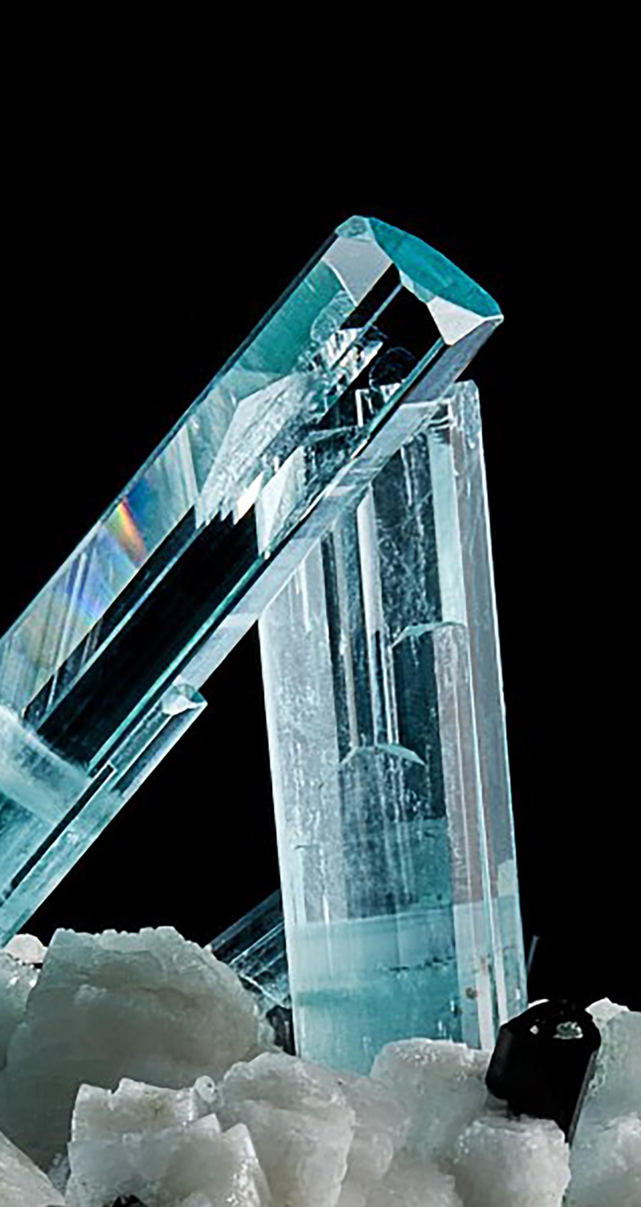 Aguamarina con Schorl sobre Ortoclasa, Pakistán siglo XVIII y antes en venta