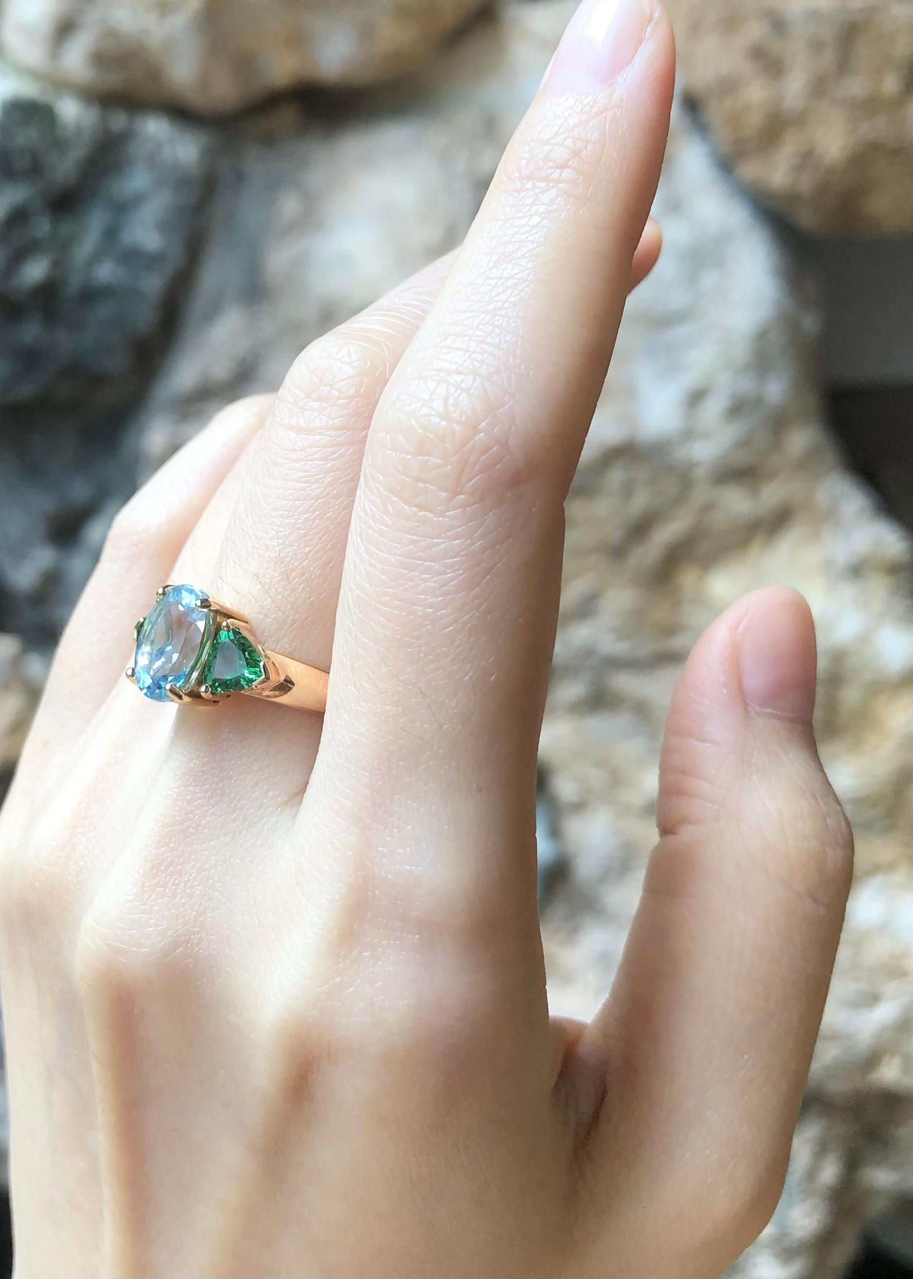 Women's Aquamarine with Tsavorite Ring set in 18K Rose Gold Settings For Sale