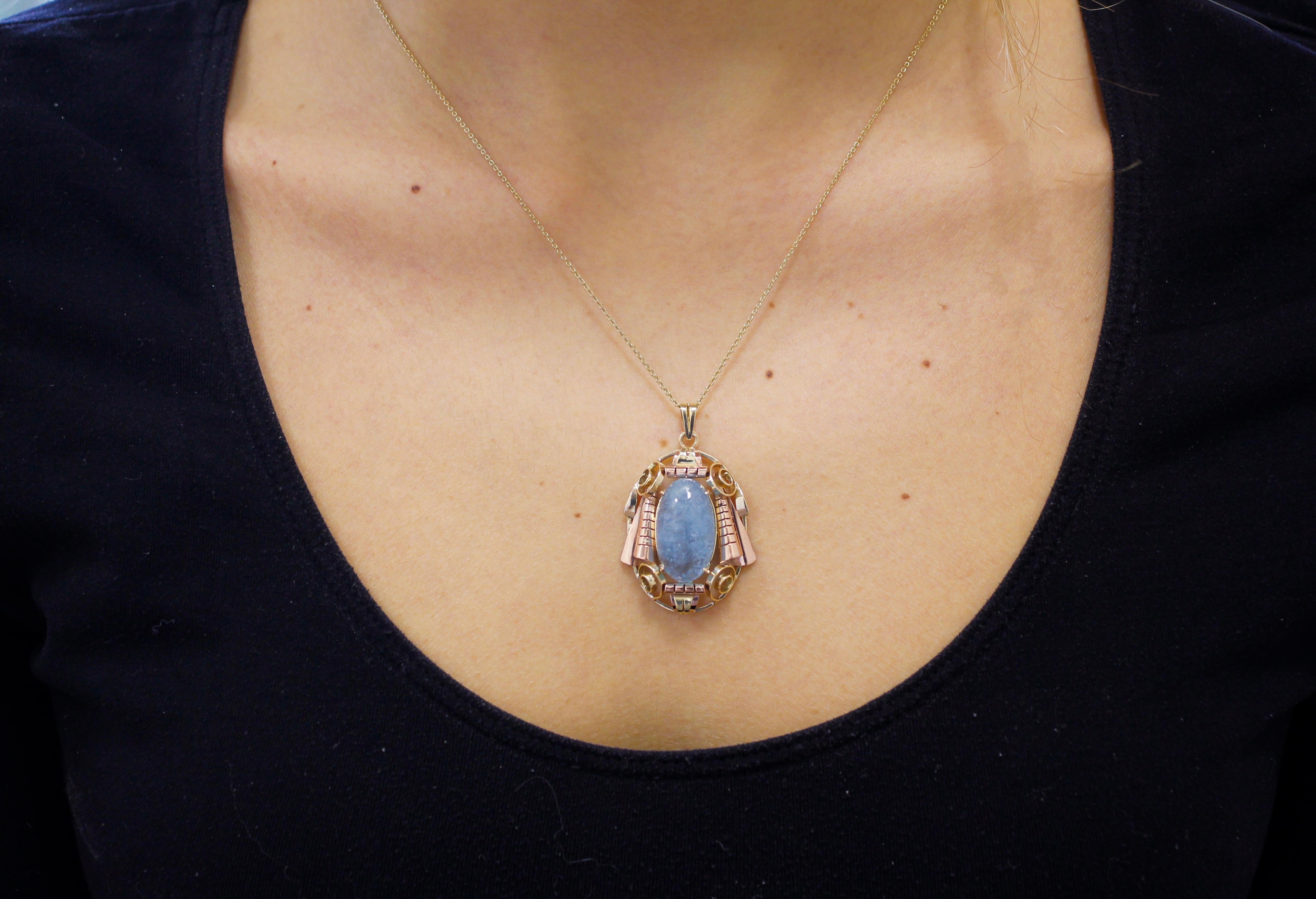 Aquamarine, 9 Karat Rose and Yellow Gold Necklace In Good Condition For Sale In Marcianise, Marcianise (CE)