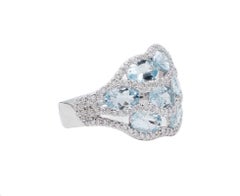 Aquamarine, Diamonds, 18 Karat White Gold Modern Ring