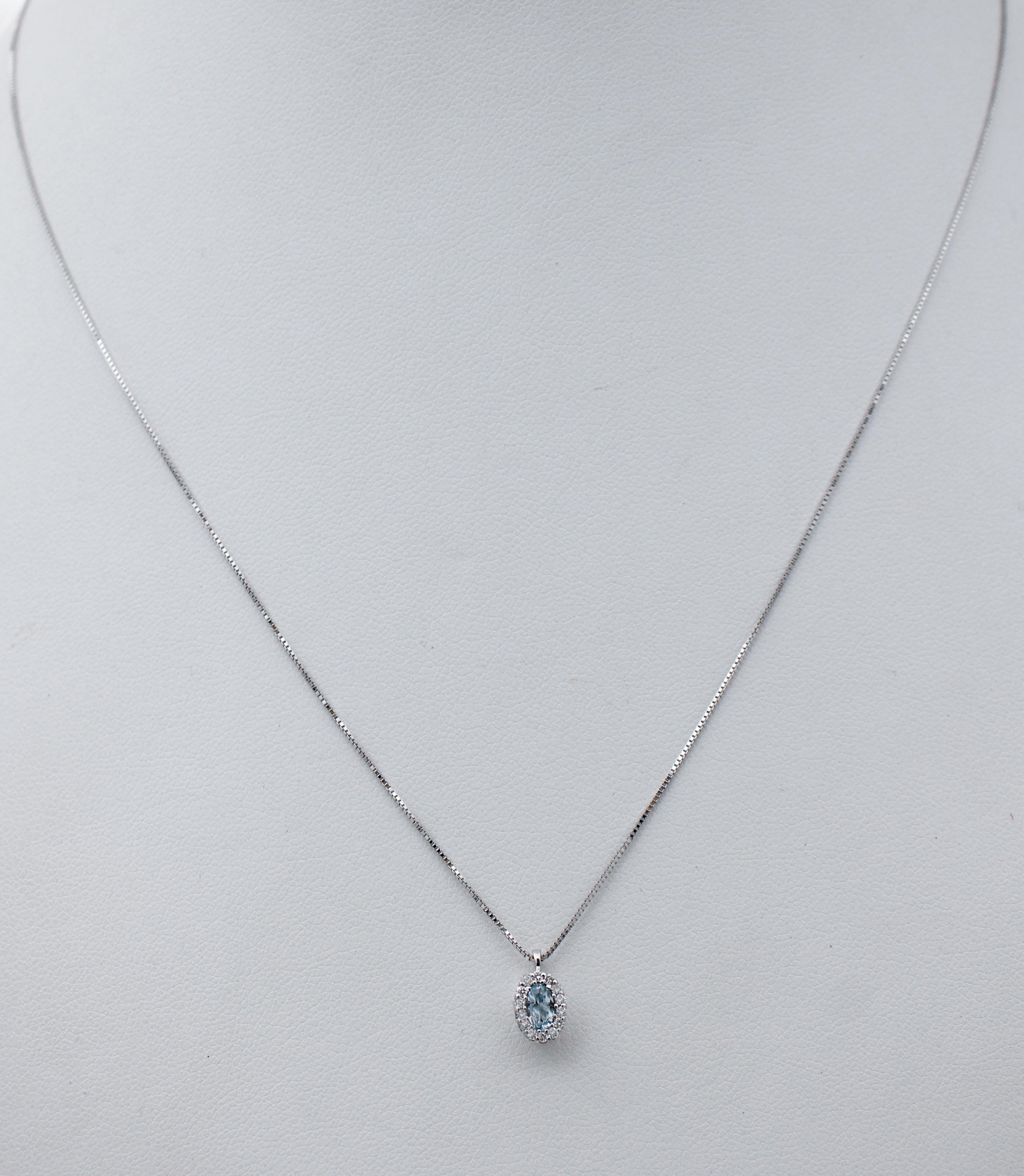 Modern Aquamarine, Diamonds, 18 Karat White Gold Pendant Necklace