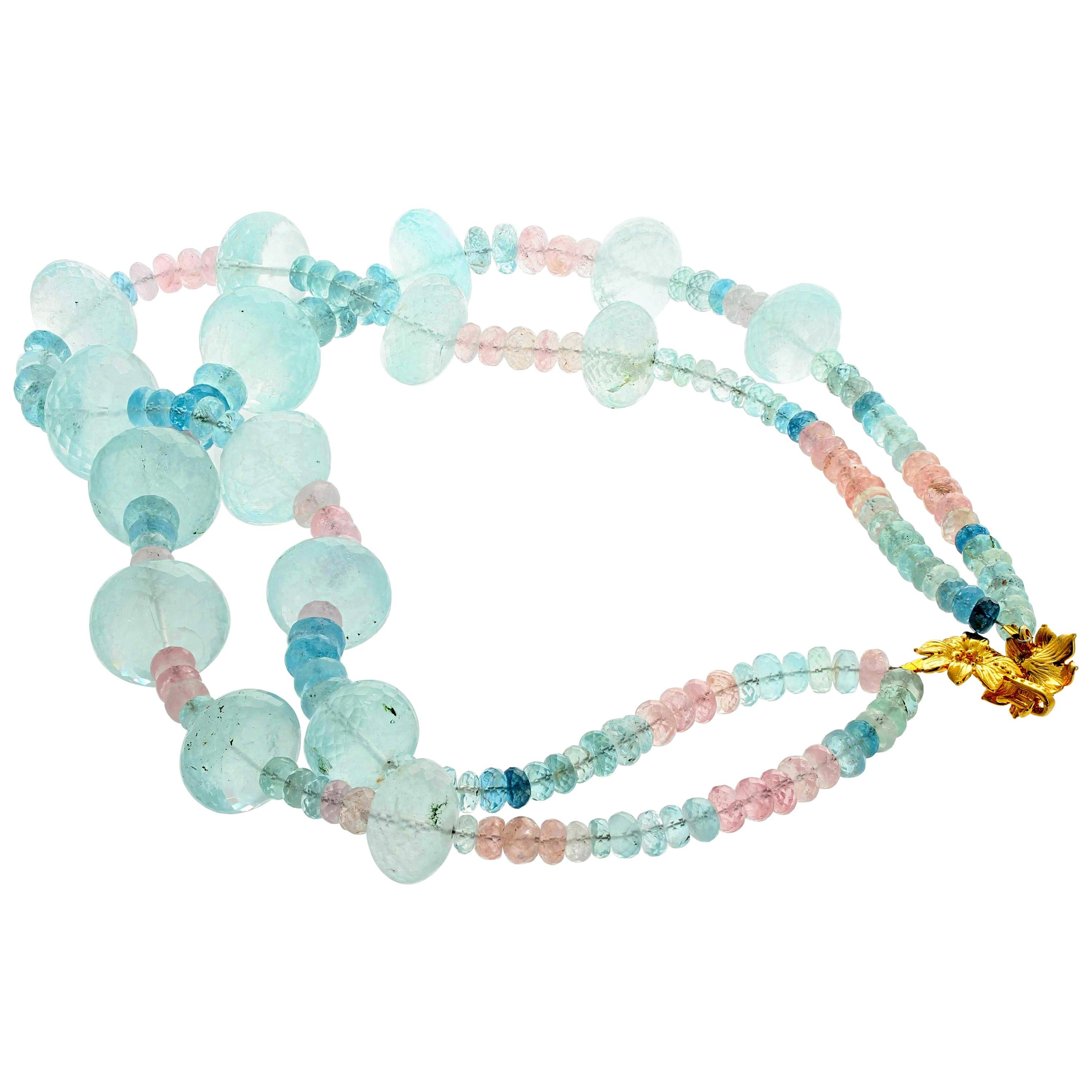 AJD Doppelreihige Halskette 17,5 Blaue Aquamarine & rosa Morganites & Beryll  (Gemischter Schliff) im Angebot