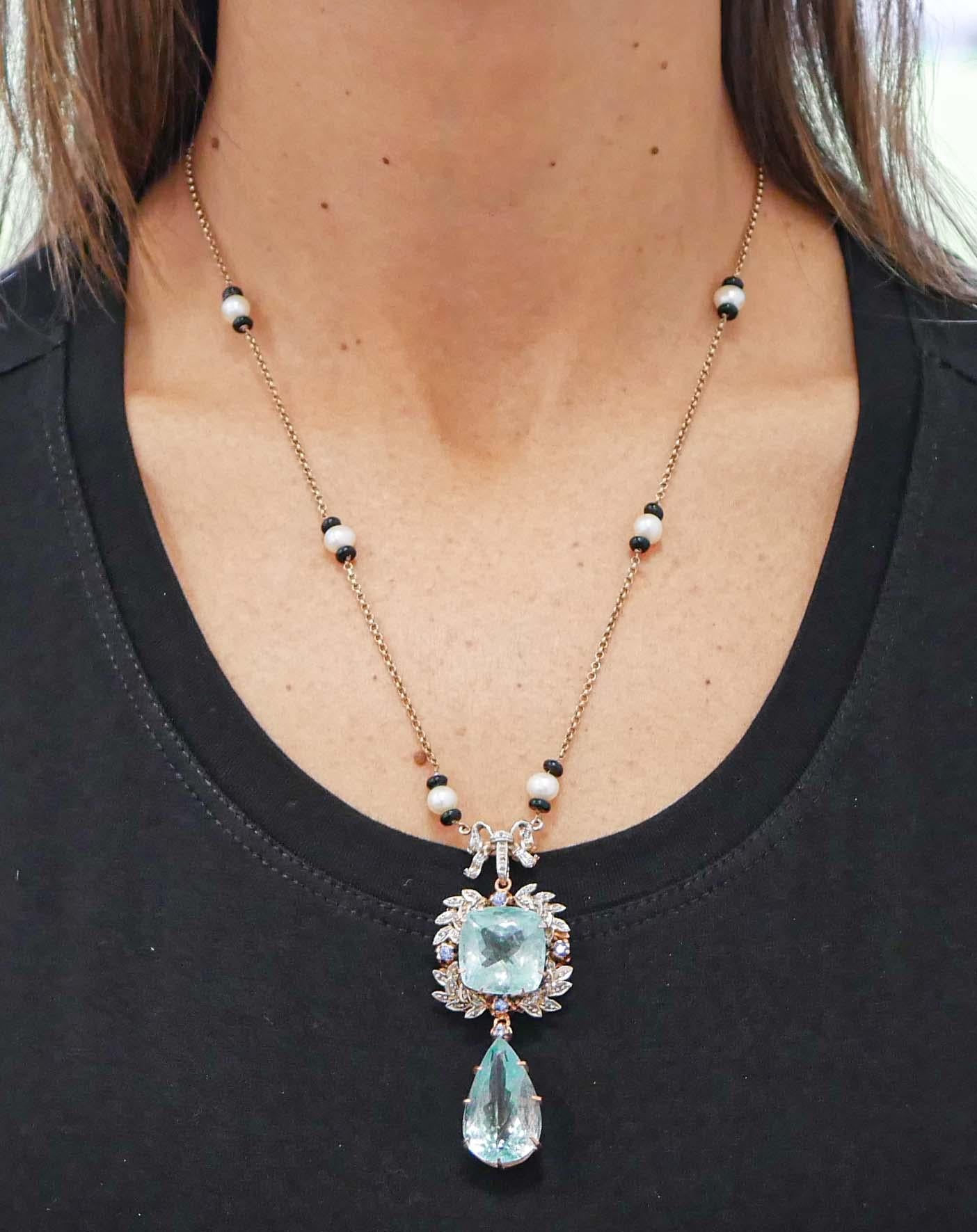 Aquamarine, Sapphires, Diamonds, Onyx, Pearls, Gold and Silver Pendant Necklace en vente 1