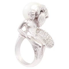 Anillo de cóctel Zodíaco Acuario Diamantes Perlas del Mar del Sur Diseño de Ella Gafter