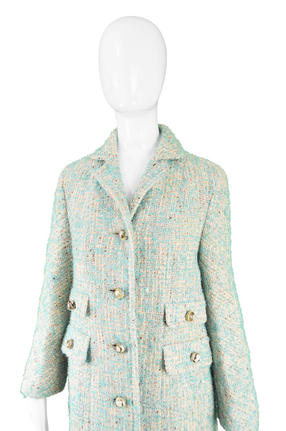 Aquascutum Vintage 1960s Cream & Turquoise Blue Wool Boucle Tweed Coat  In Excellent Condition In Doncaster, South Yorkshire