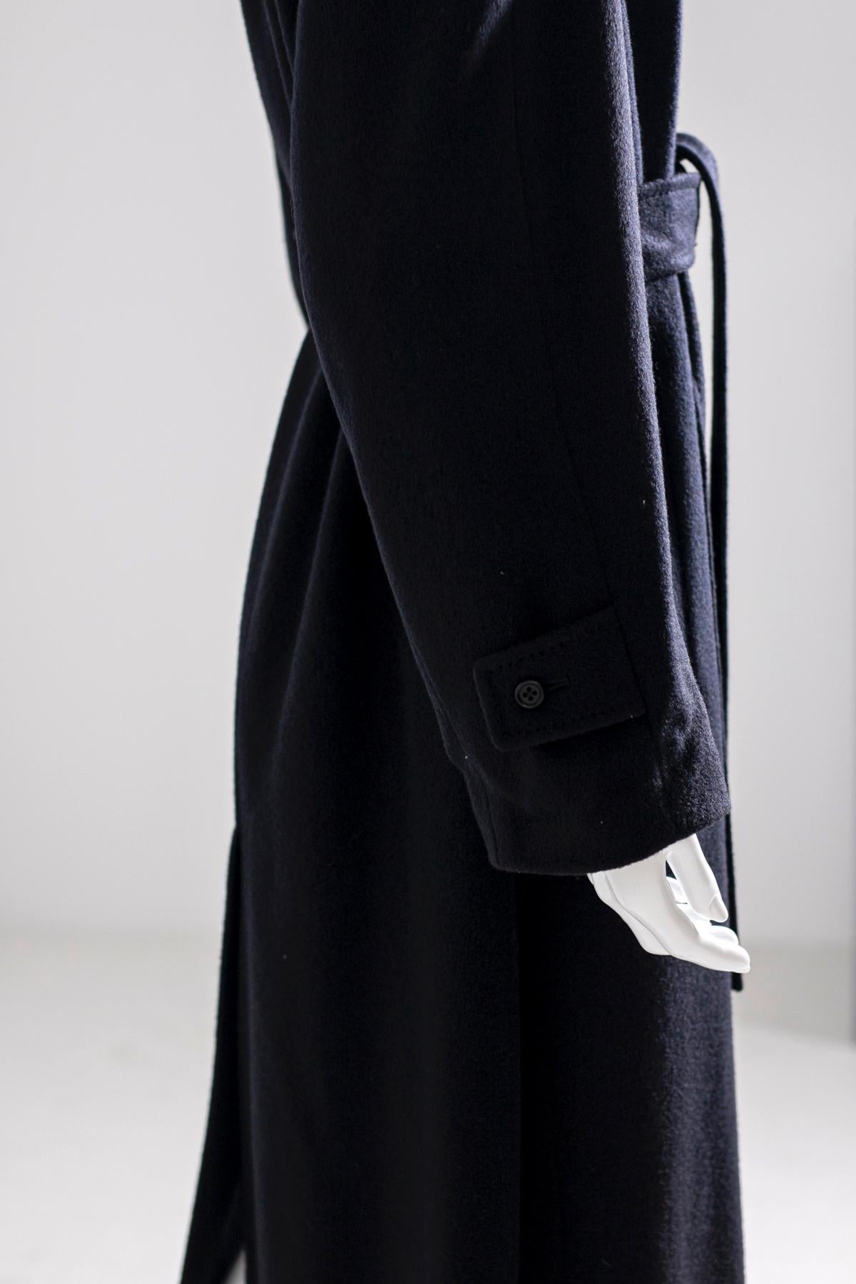 Aquascutum Women's Coat 1990s Black-Colored In Excellent Condition For Sale In Milano, IT