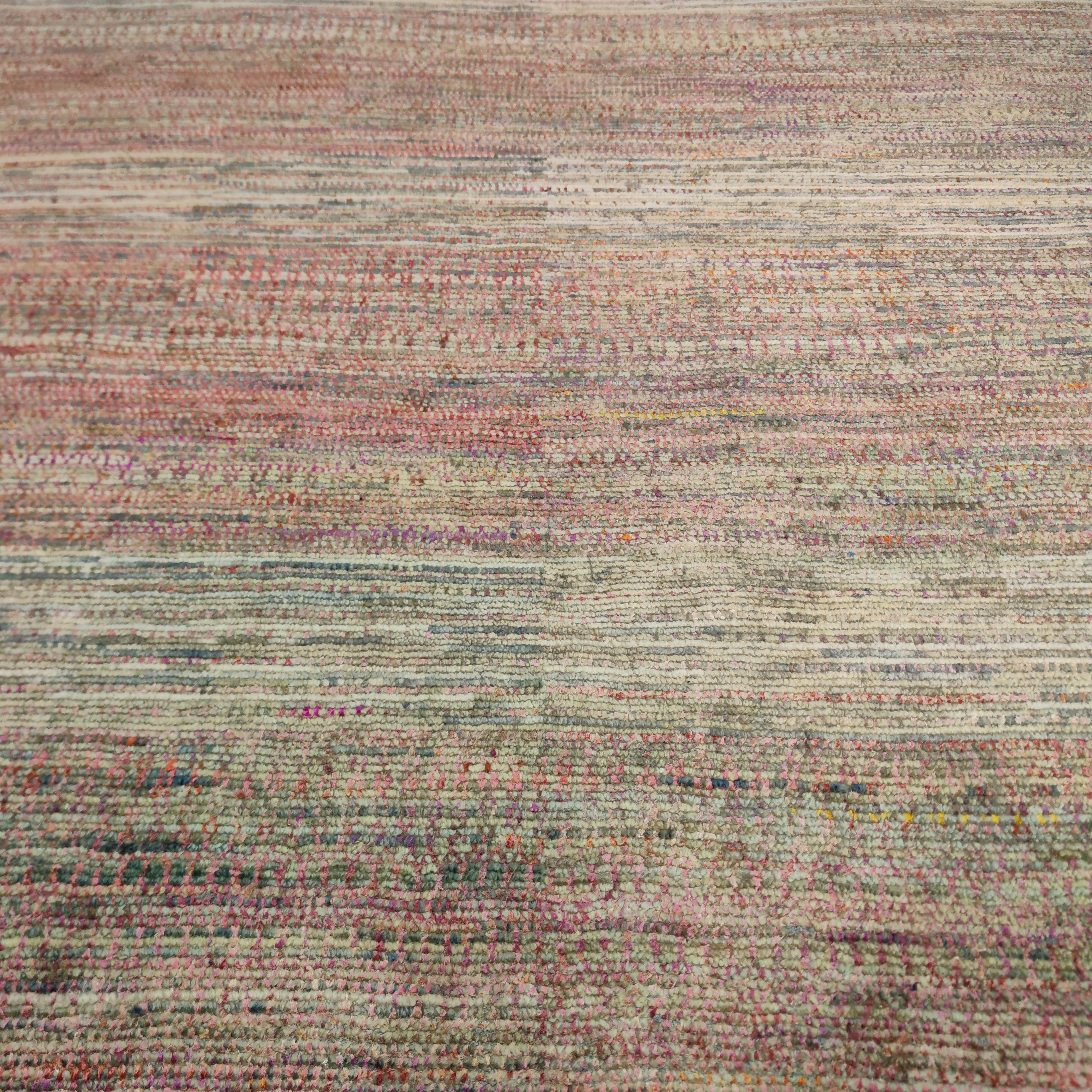 Aquarellfarbener Sari-Teppich aus Wolle und Seide von Alberto Levi Gallery (21. Jahrhundert und zeitgenössisch) im Angebot