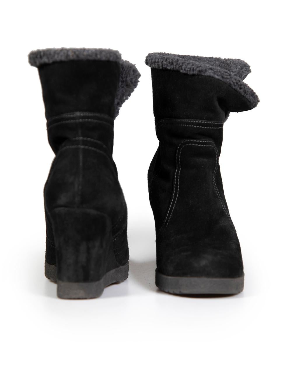 Aquatalia Black Suede Shearling Lined Wedge Boots Size IT 39 In Good Condition For Sale In London, GB