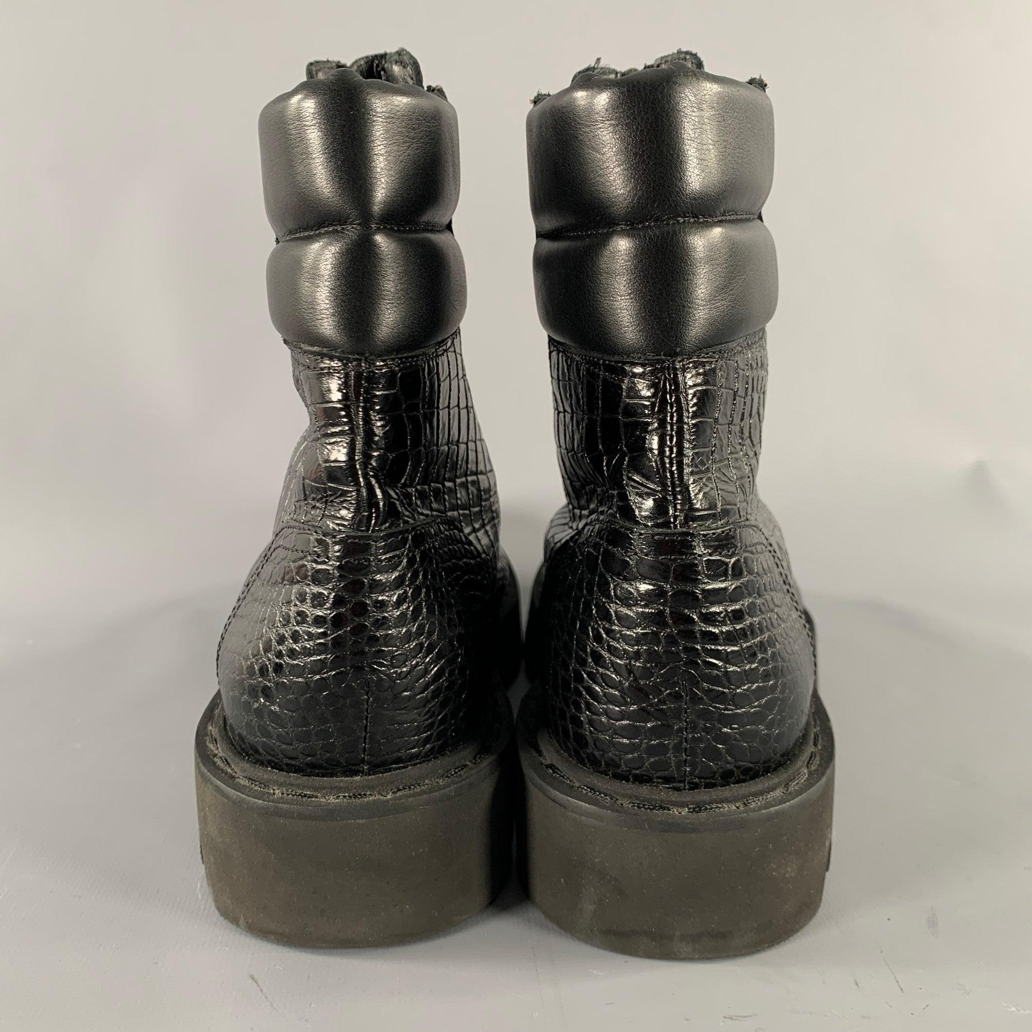 AQUATALIA Size 11 Black Leather Croc Embossed Zip Up Boots In Good Condition For Sale In San Francisco, CA