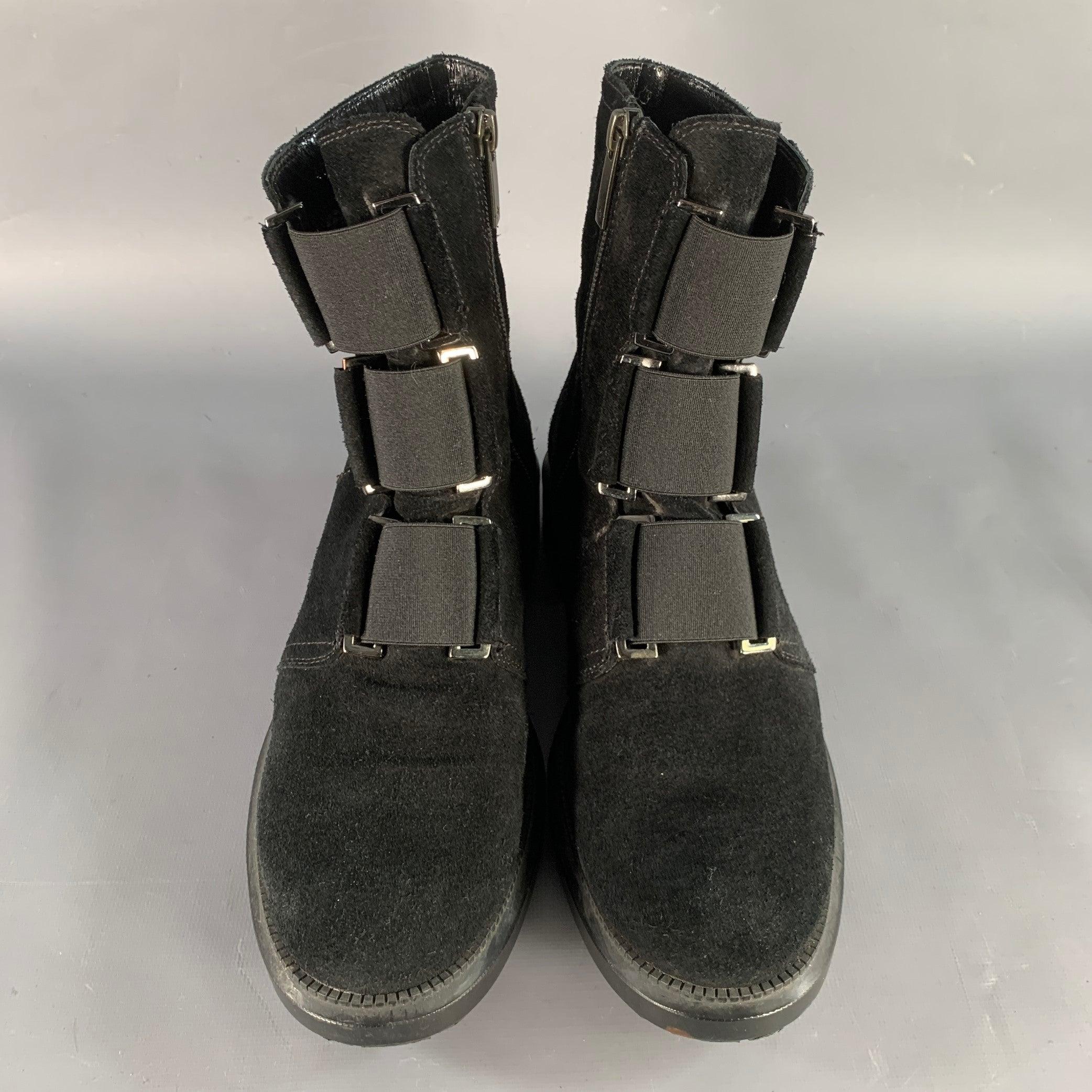 Women's AQUATALIA Size 7.5 Black Suede Elastic Side Zipper Ankle Boots For Sale