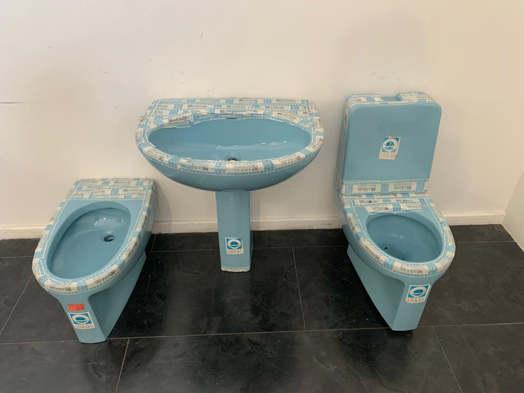 Italian Aquatonda washbasin, toilet and bidet by Achille Castiglioni for Ideal Standard For Sale