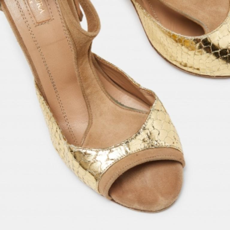 Aquazzura - Escarpins en cuir gaufré beige/or et peau de serpent - Taille 39 État moyen - En vente à Dubai, Al Qouz 2