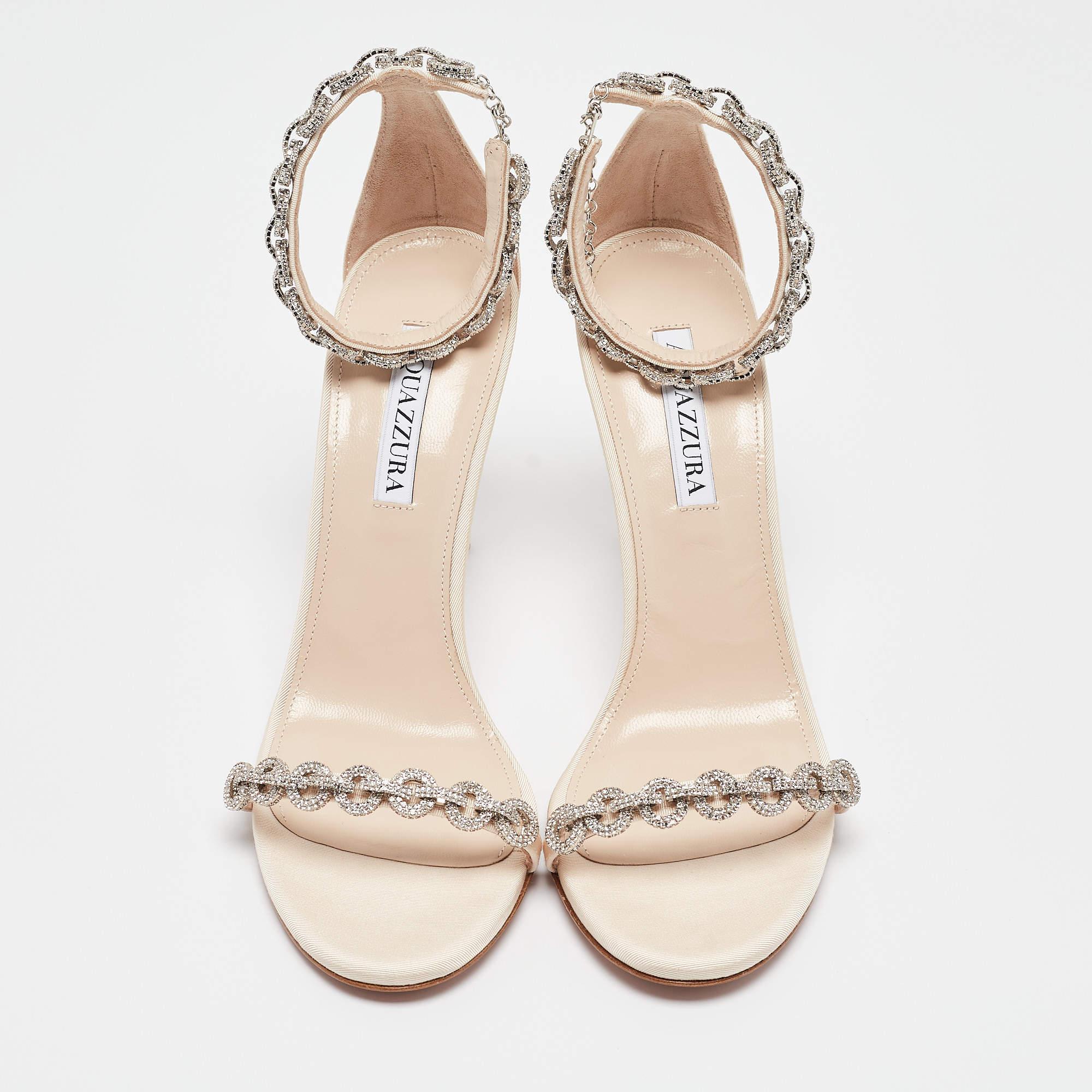 Sandalias Aquazzura Beige Grosgrain Embellished Love Link Talla 39.5 en Nuevo Estado en Dubai, Al Qouz 2