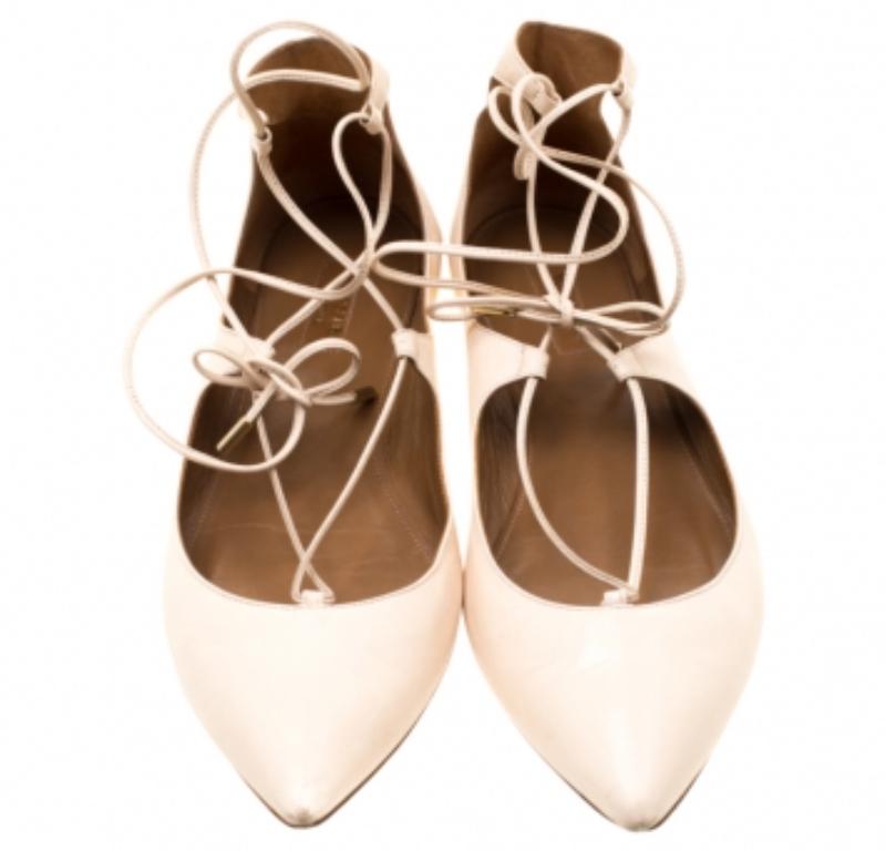 Aquazzura Beige Leather Christie's Ankle Wrap Pointed Toe Flats Taglia 37 In condizioni buone in vendita a Dubai, Al Qouz 2