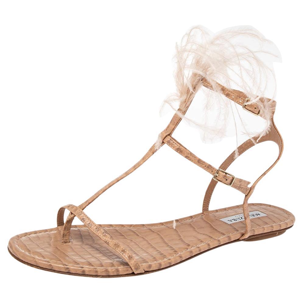 Aquazzura Beige Snake Embossed Leather Feather Trimmed T- Strap Sandals Size 39 For Sale