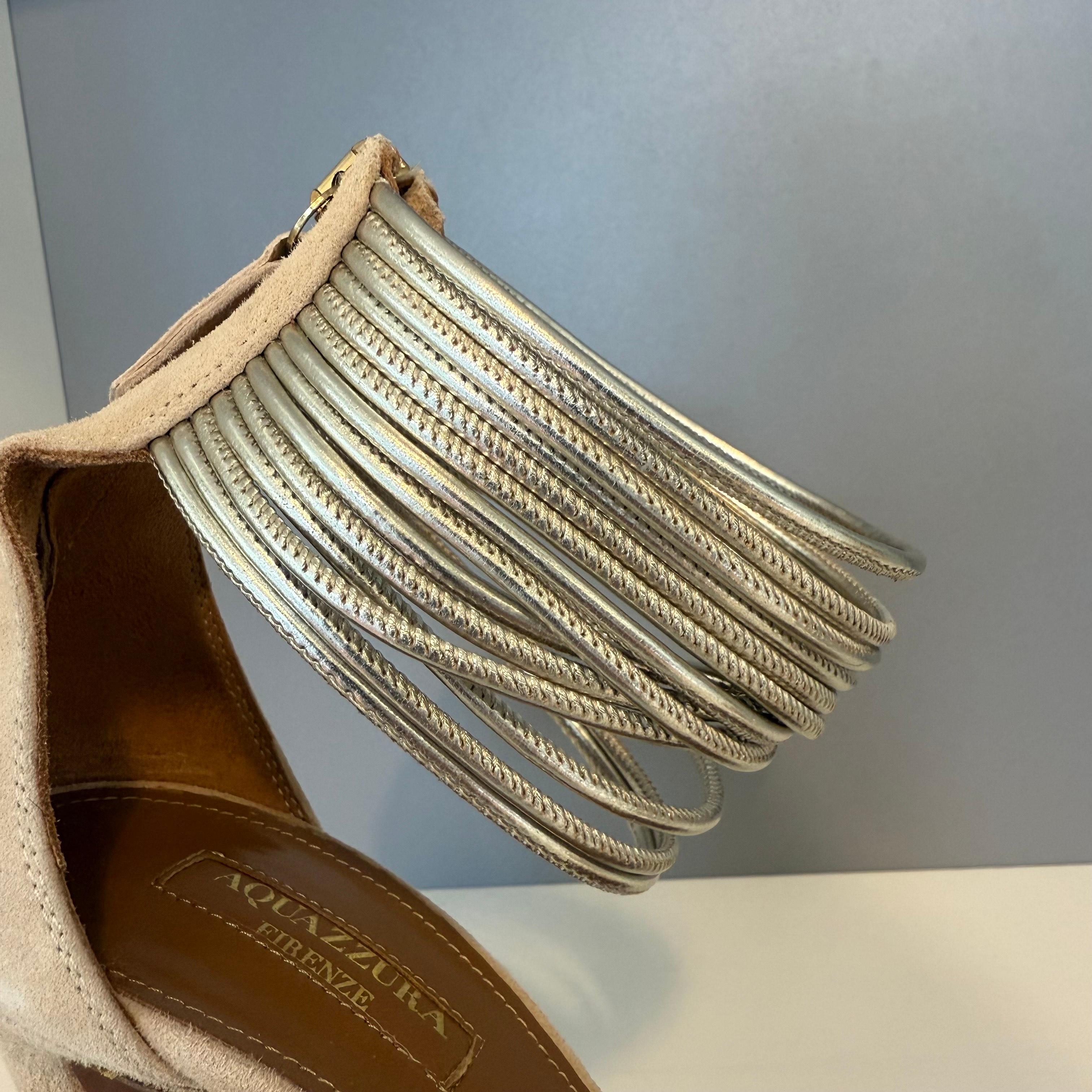 Beige Aquazzura Sandali alti in camoscio beige IT 37 in vendita